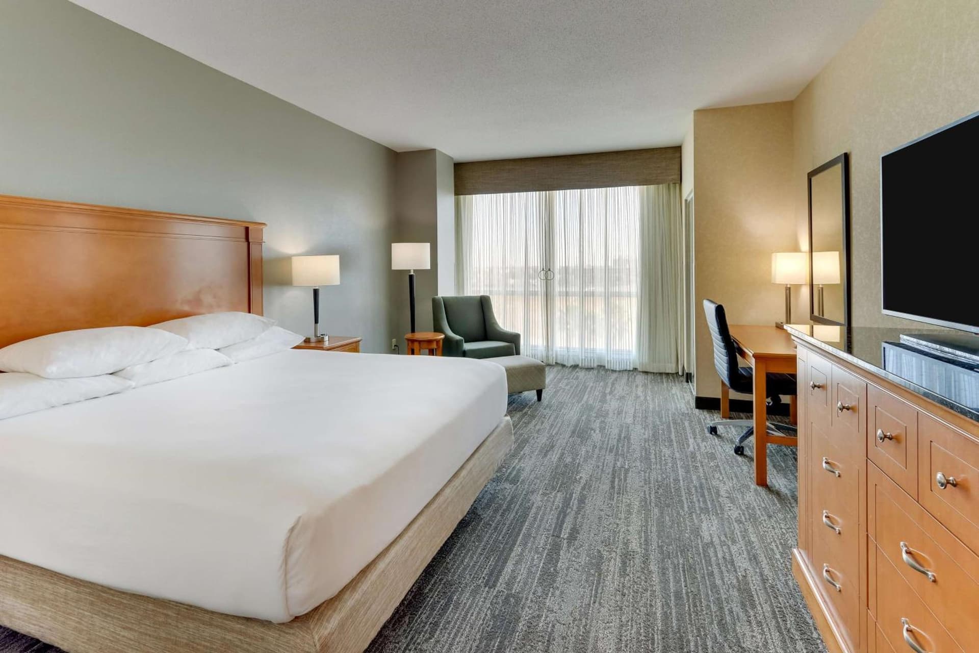 Drury Inn & Suites Orlando near Universal Orlando Resort gallery photo in Orlando, FL — image 21