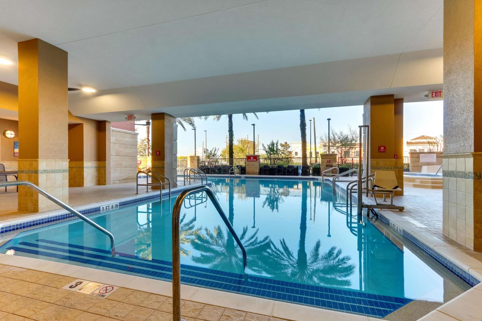 Drury Inn & Suites Orlando near Universal Orlando Resort gallery photo in Orlando, FL — image 10