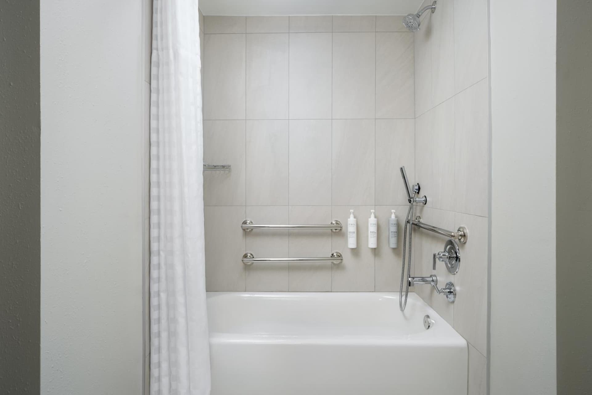 Embassy Suites Huntsville gallery photo in Huntsville, AL — image 9