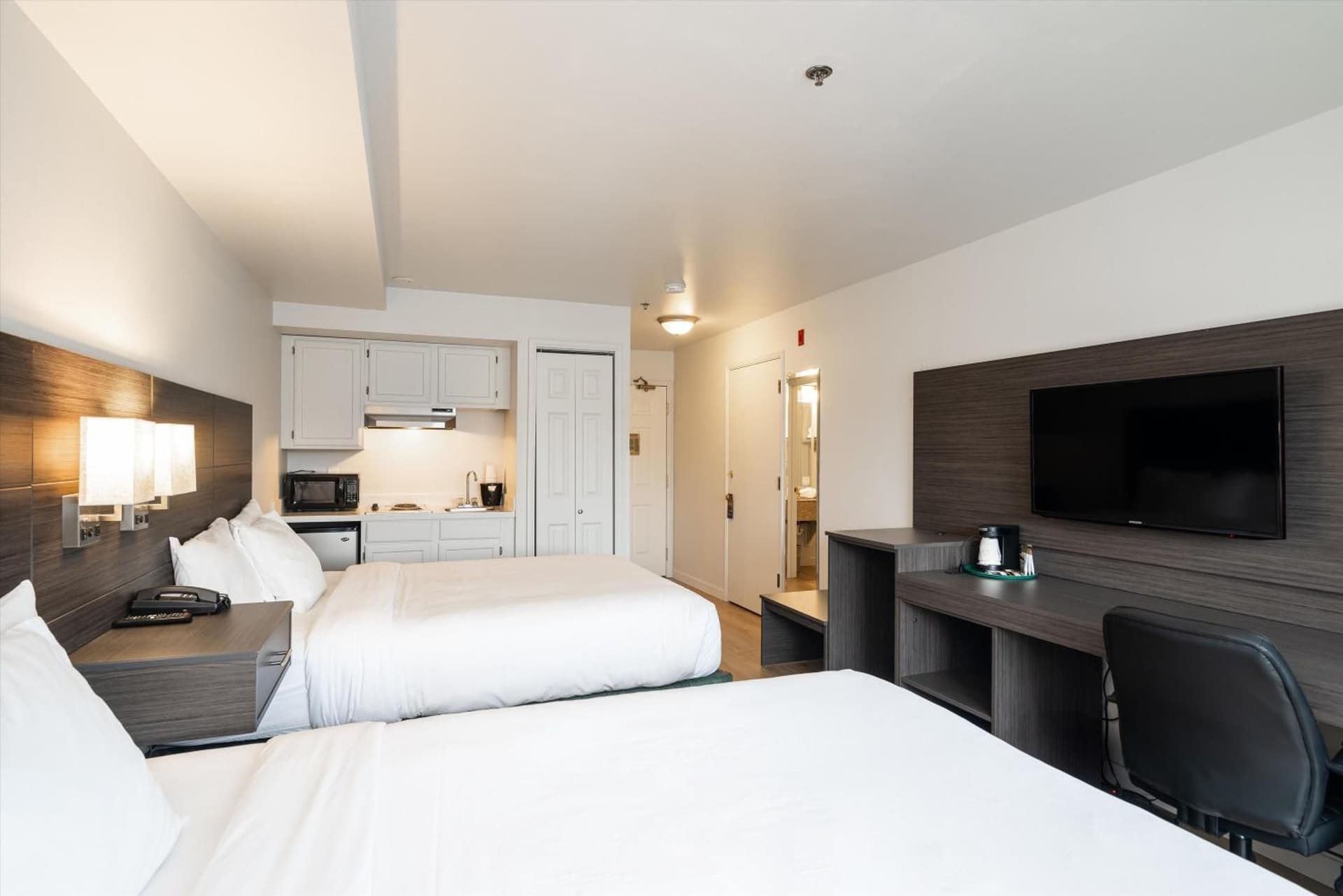 Baymont INN & Suites by Wyndham gallery photo in Bellingham, WA — image 20