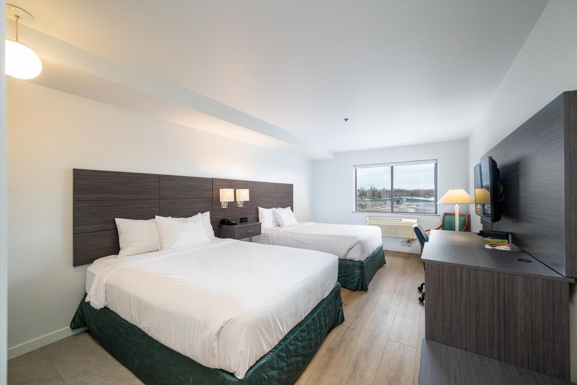 Baymont INN & Suites by Wyndham gallery photo in Bellingham, WA — image 13