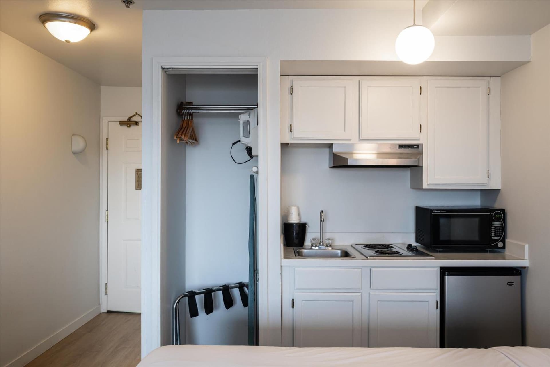 Baymont INN & Suites by Wyndham gallery photo in Bellingham, WA — image 41