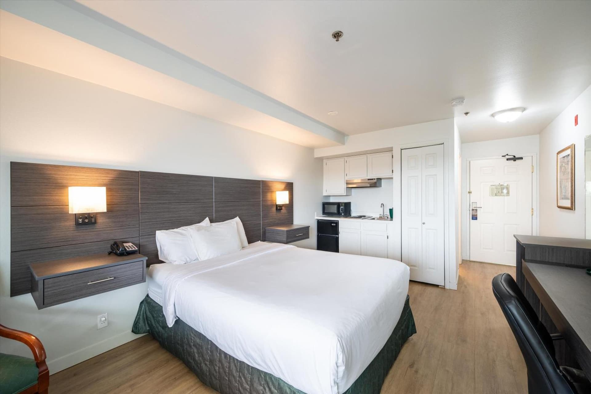 Baymont INN & Suites by Wyndham gallery photo in Bellingham, WA — image 29