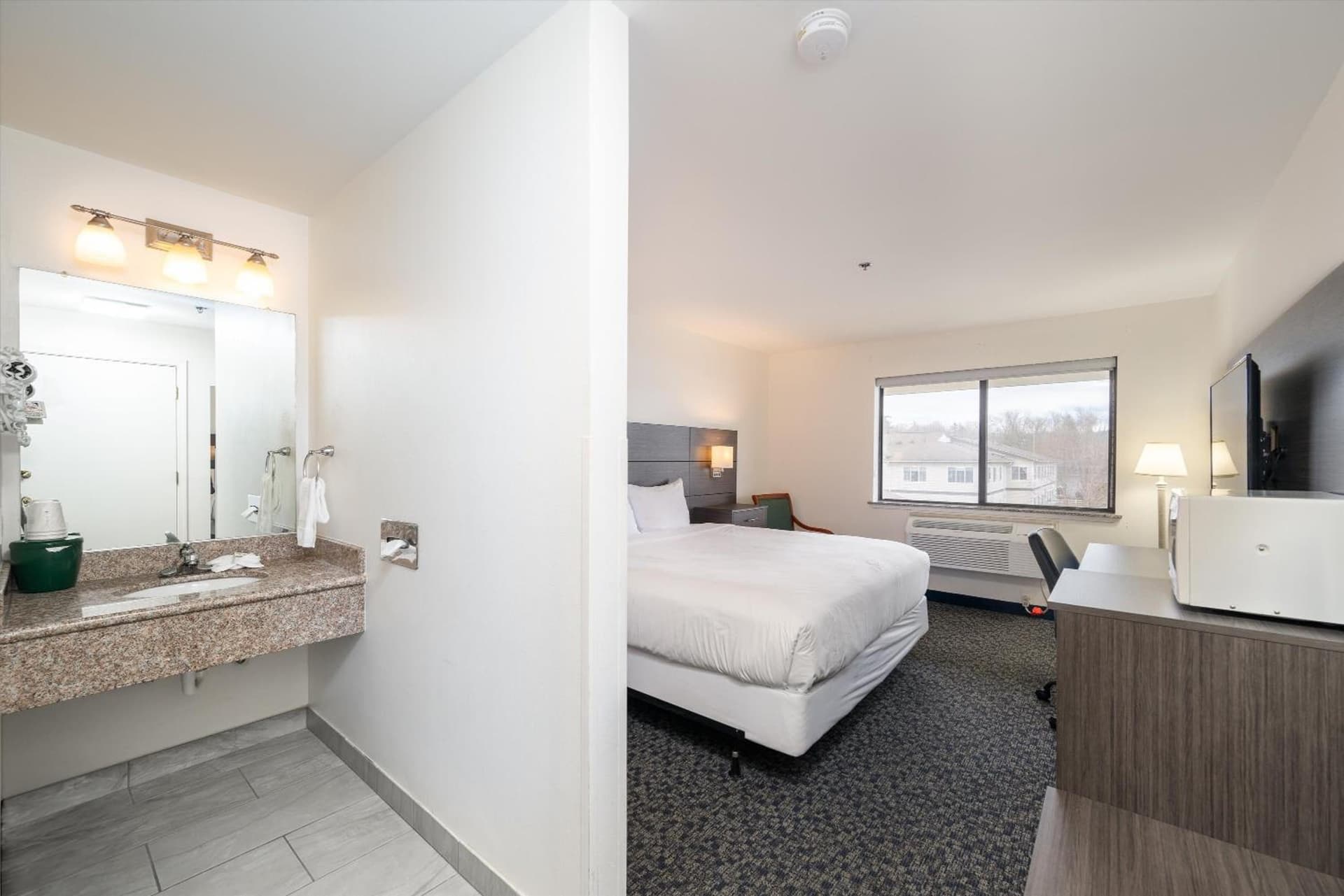 Baymont INN & Suites by Wyndham gallery photo in Bellingham, WA — image 50