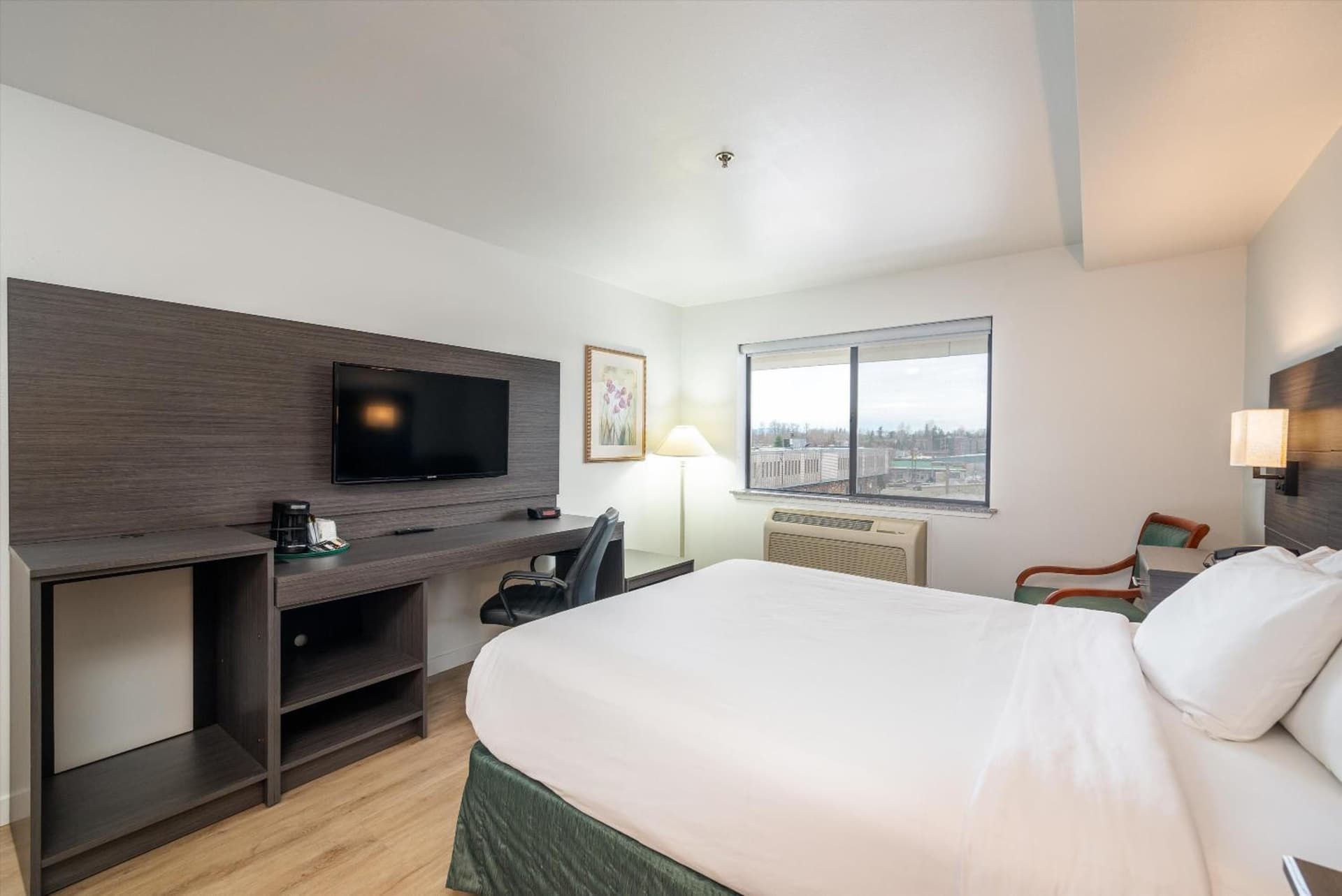 Baymont INN & Suites by Wyndham gallery photo in Bellingham, WA — image 52