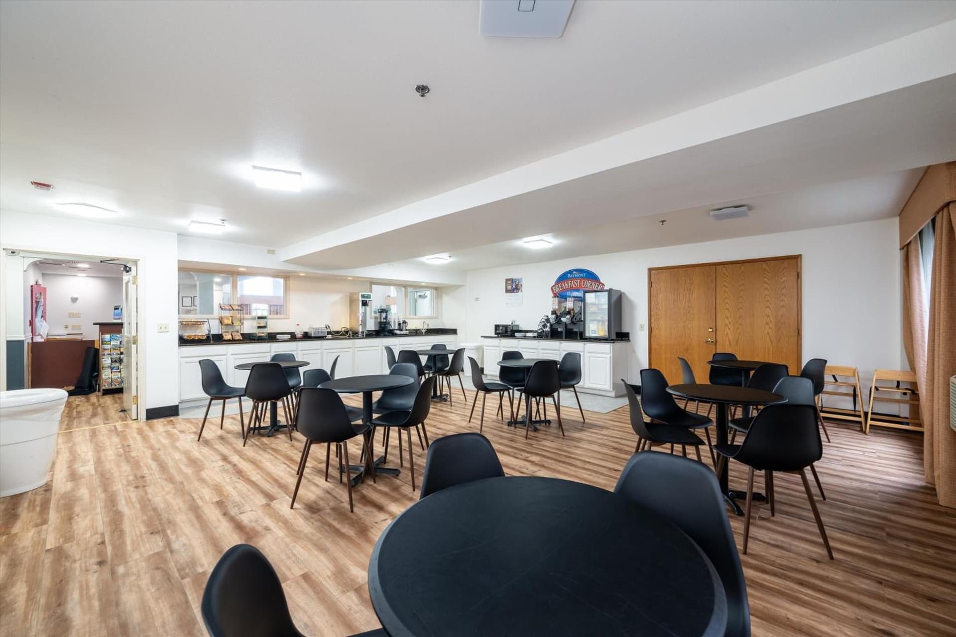 Baymont INN & Suites by Wyndham gallery photo in Bellingham, WA — image 72