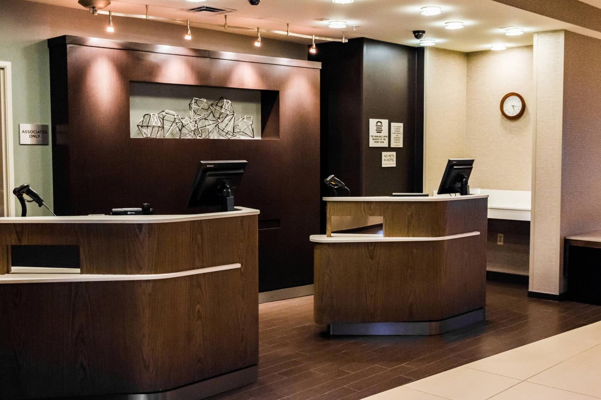 Courtyard by Marriott Lafayette interior in Lafayette, IN — gallery photo 2
