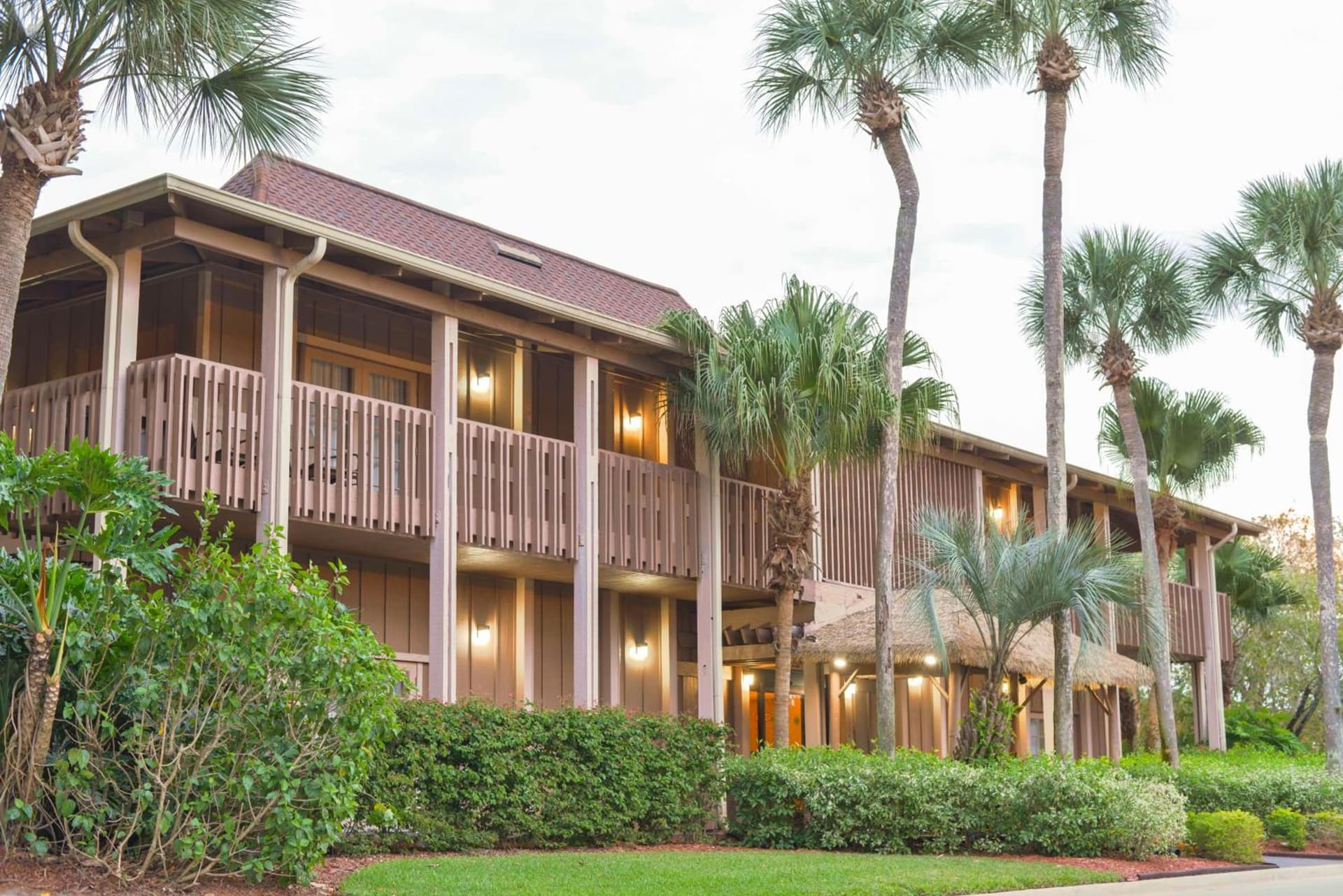 Hilton Vacation Club Polynesian Isles Kissimmee interior in Kissimmee, FL — gallery photo 2