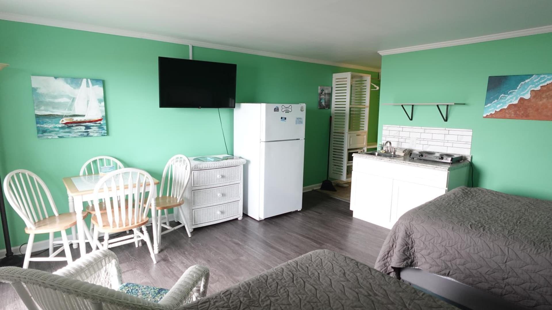 Sea Vista Motel gallery photo in Topsail Beach, NC — image 94