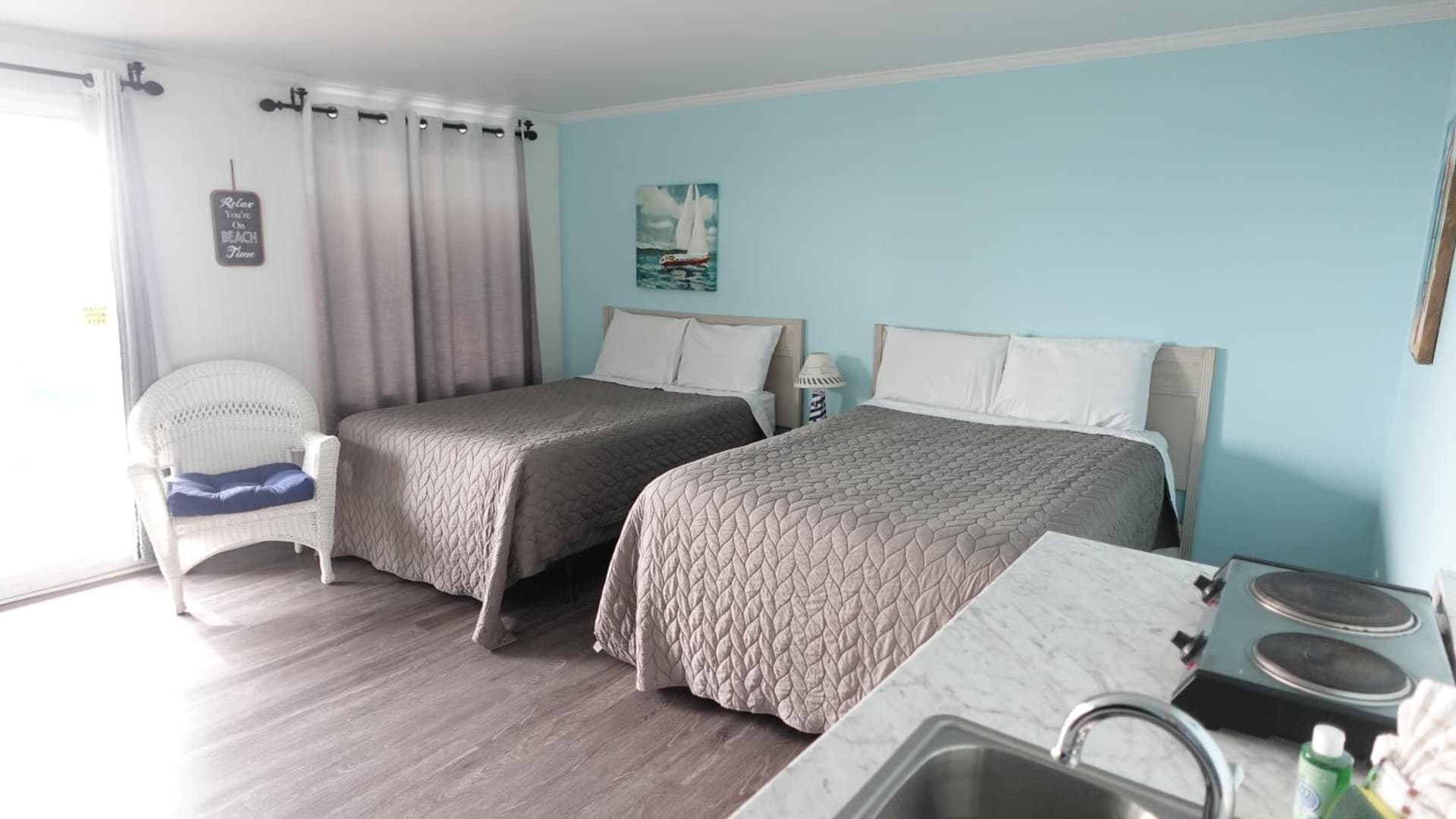 Sea Vista Motel gallery photo in Topsail Beach, NC — image 206