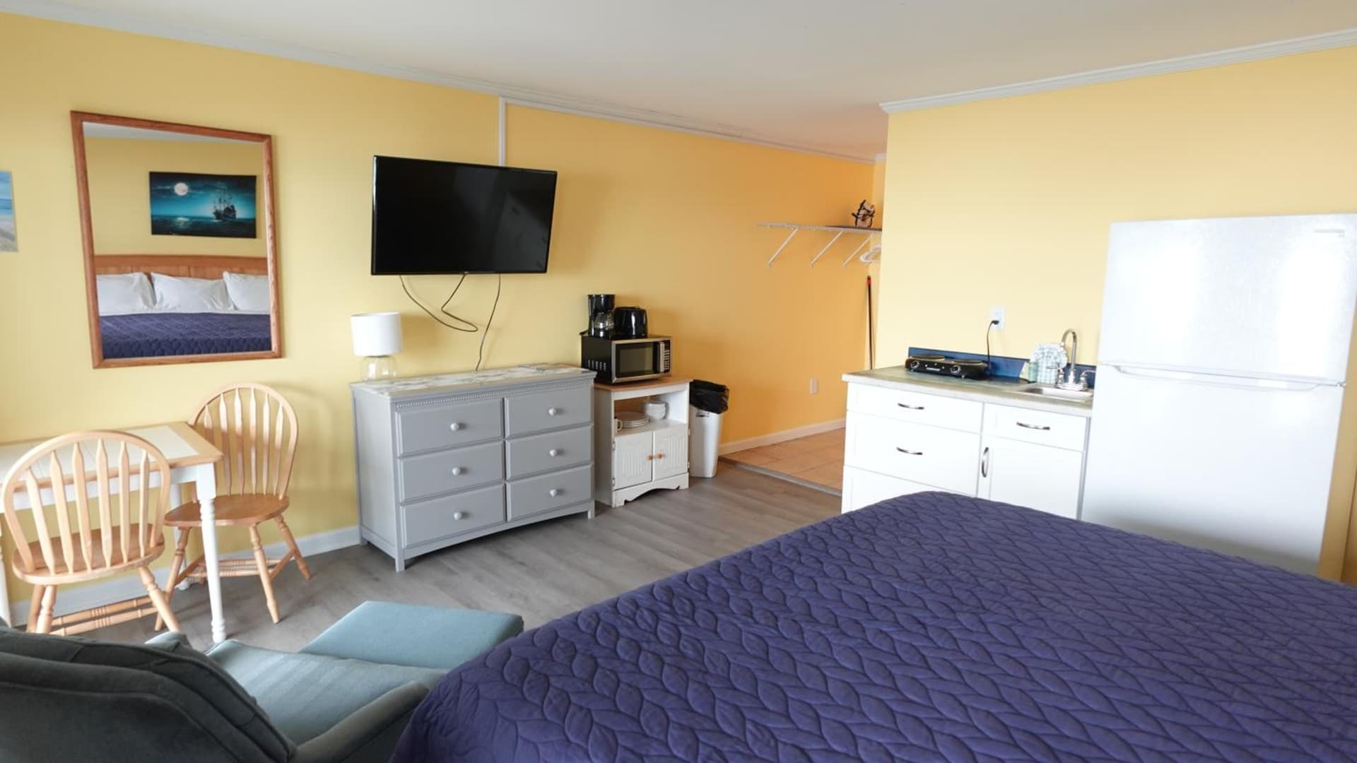 Sea Vista Motel gallery photo in Topsail Beach, NC — image 197