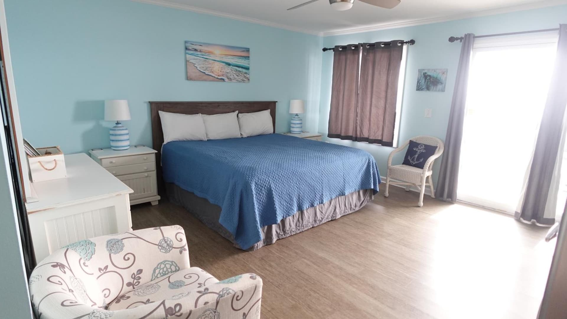 Sea Vista Motel gallery photo in Topsail Beach, NC — image 104