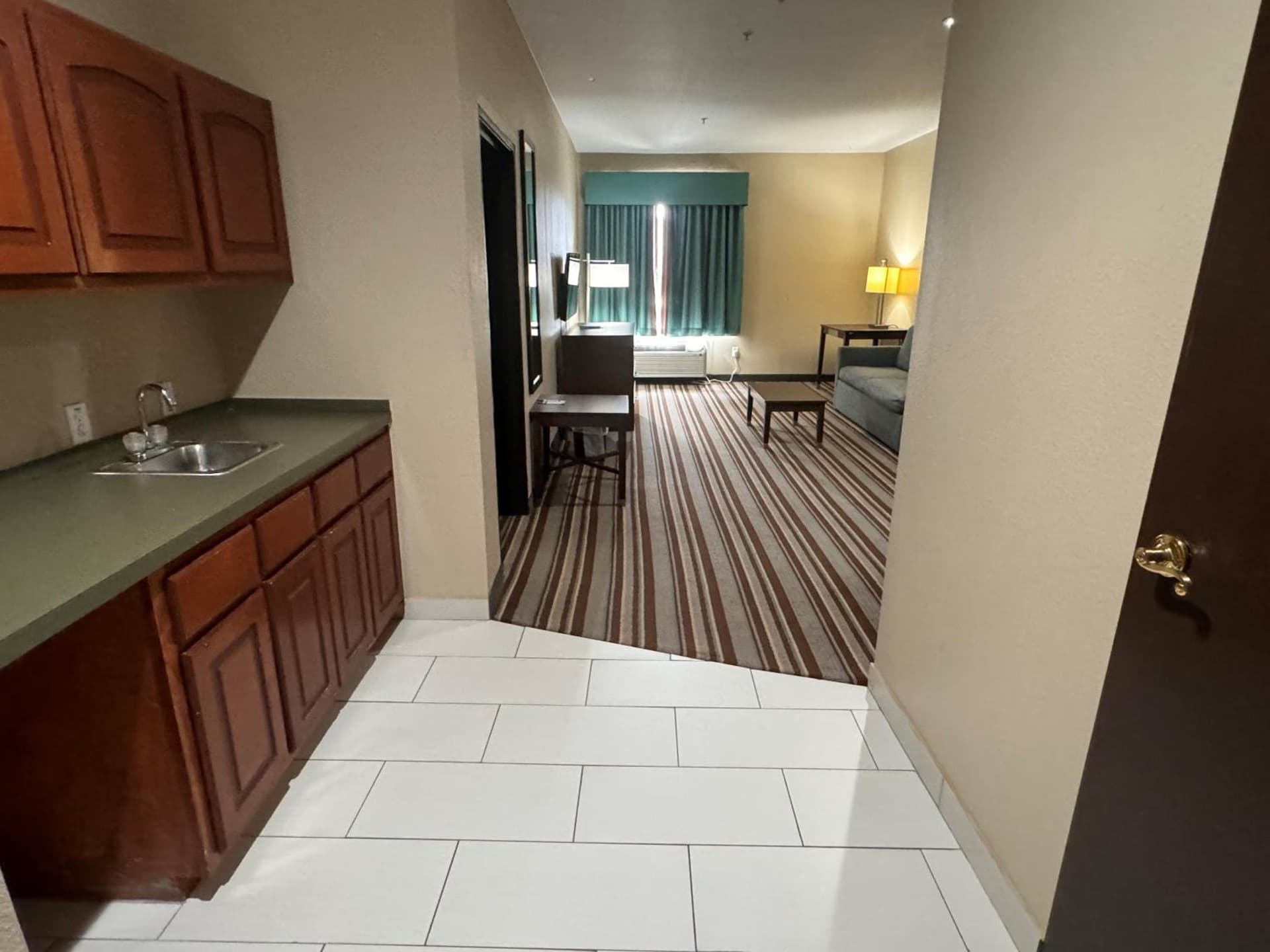 Super 8 by Wyndham Port Arthur/Nederland Area gallery photo in Port Arthur, TX — image 29