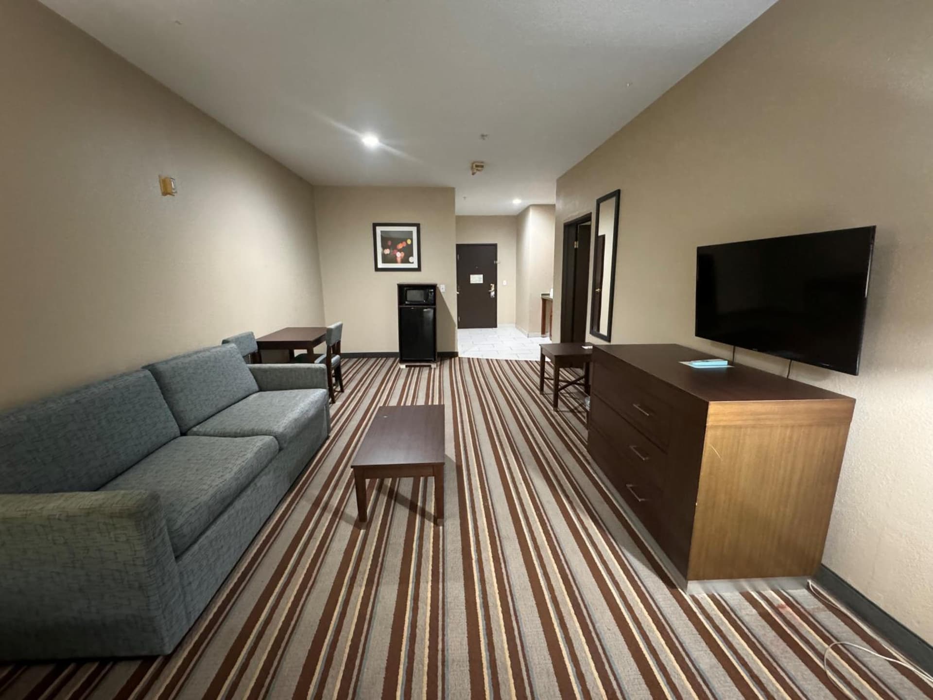 Super 8 by Wyndham Port Arthur/Nederland Area gallery photo in Port Arthur, TX — image 9
