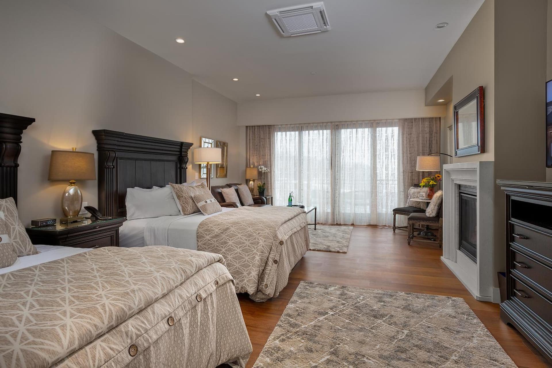 Rockport Harbor Hotel property views in Rockport — gallery photo 3