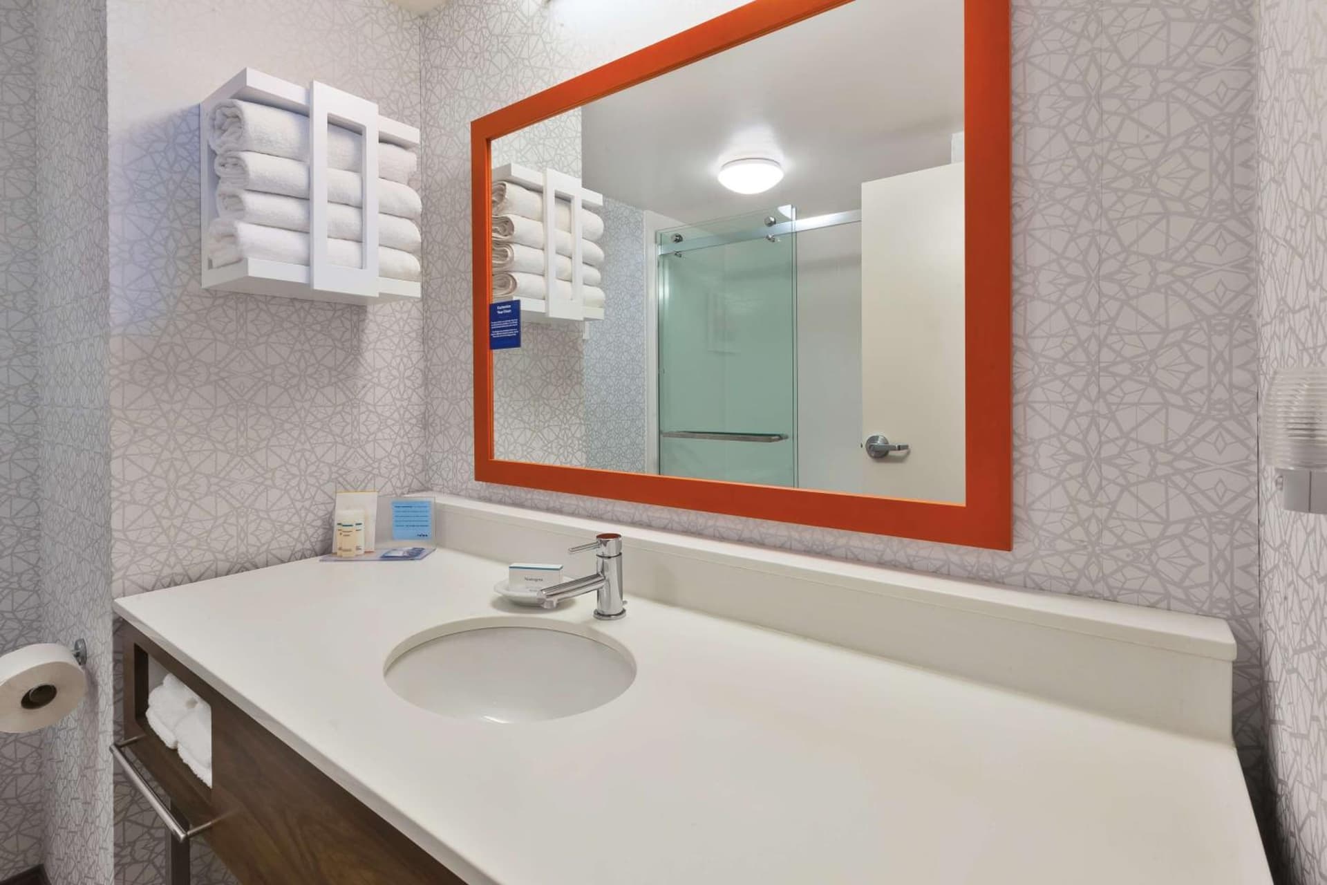 Hampton Inn Princeton interior in Princeton, IN — gallery photo 2