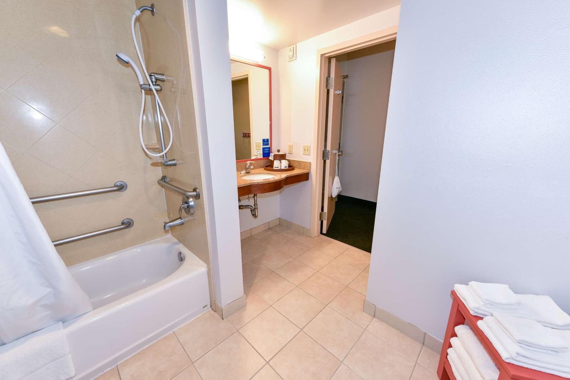 Hampton Inn & Suites Pittsburg gallery photo in Pittsburg, CA — image 75