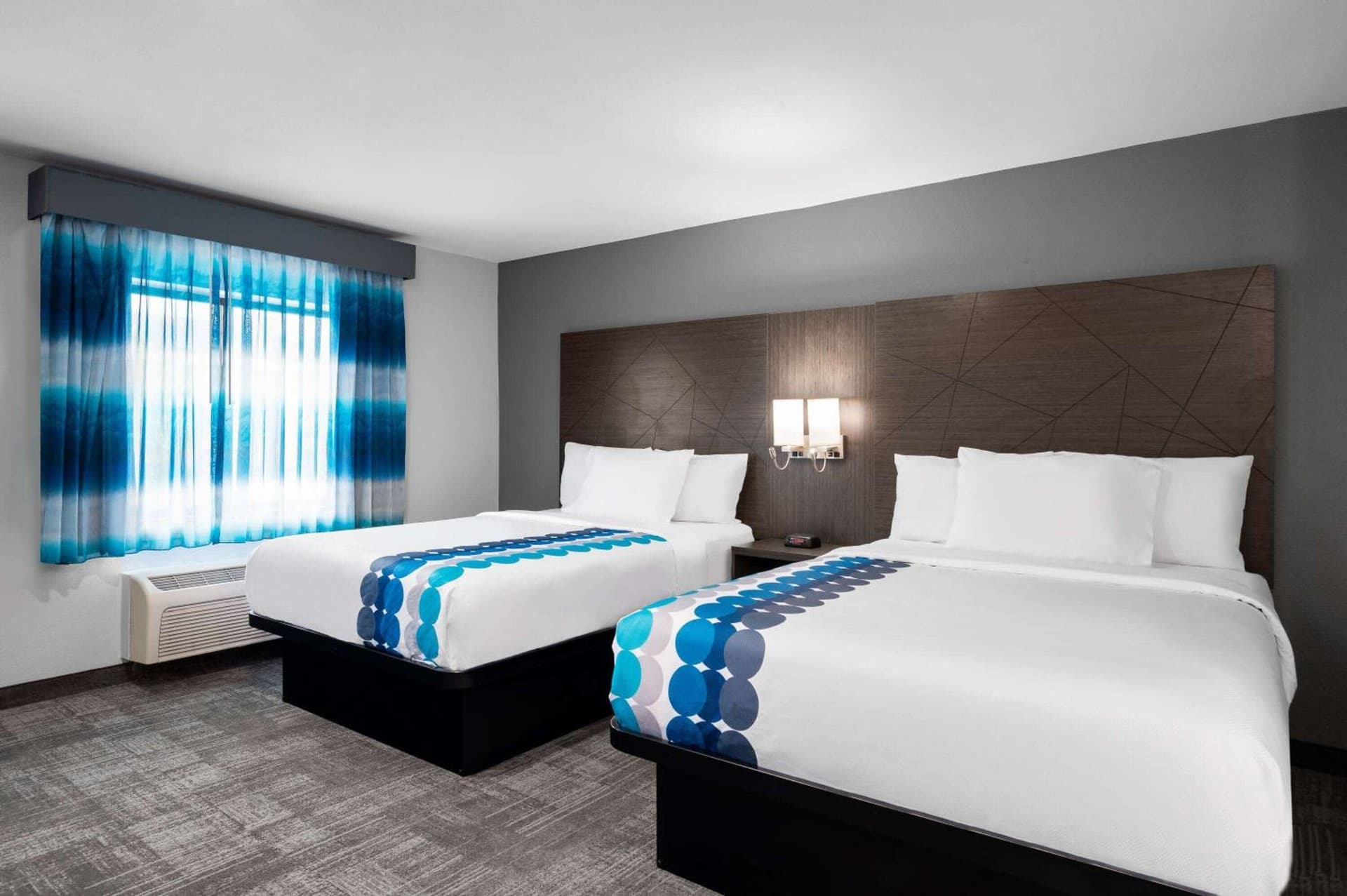 La Quinta Inn by Wyndham Indianapolis Airport Executive Dr gallery photo in Indianapolis, IN — image 18