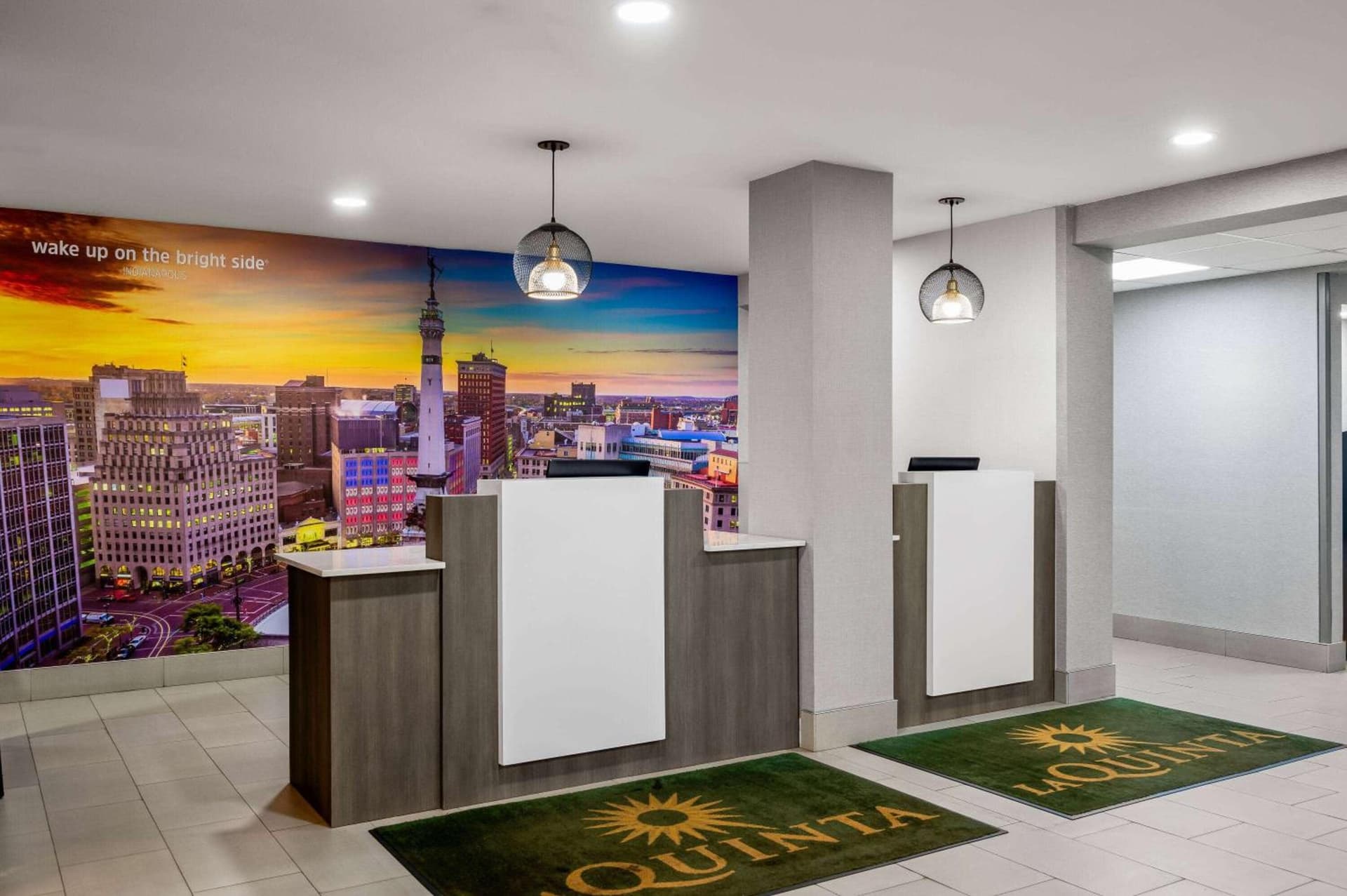 La Quinta Inn by Wyndham Indianapolis Airport Executive Dr gallery photo in Indianapolis, IN — image 38