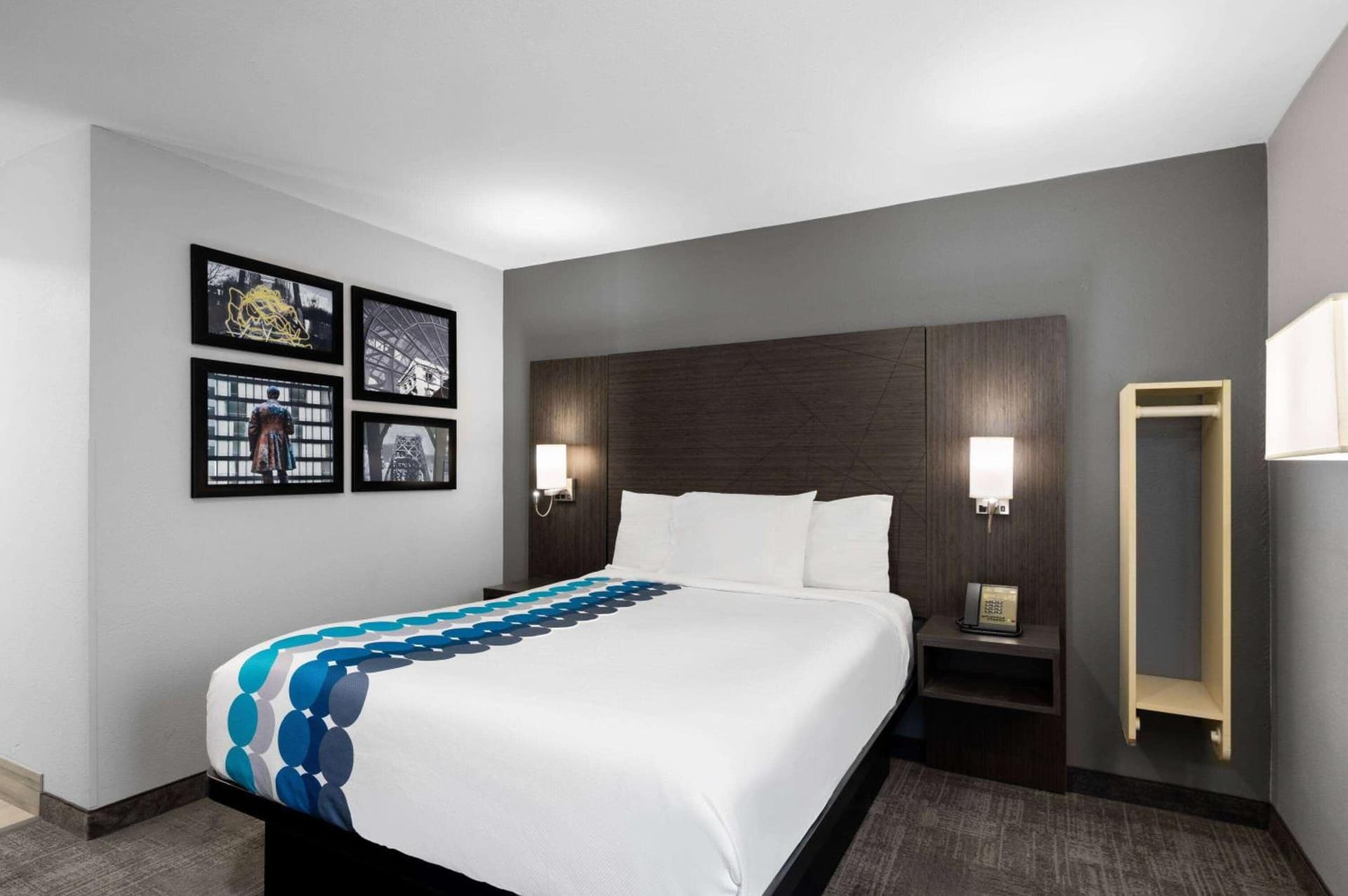 La Quinta Inn by Wyndham Indianapolis Airport Executive Dr gallery photo in Indianapolis, IN — image 20