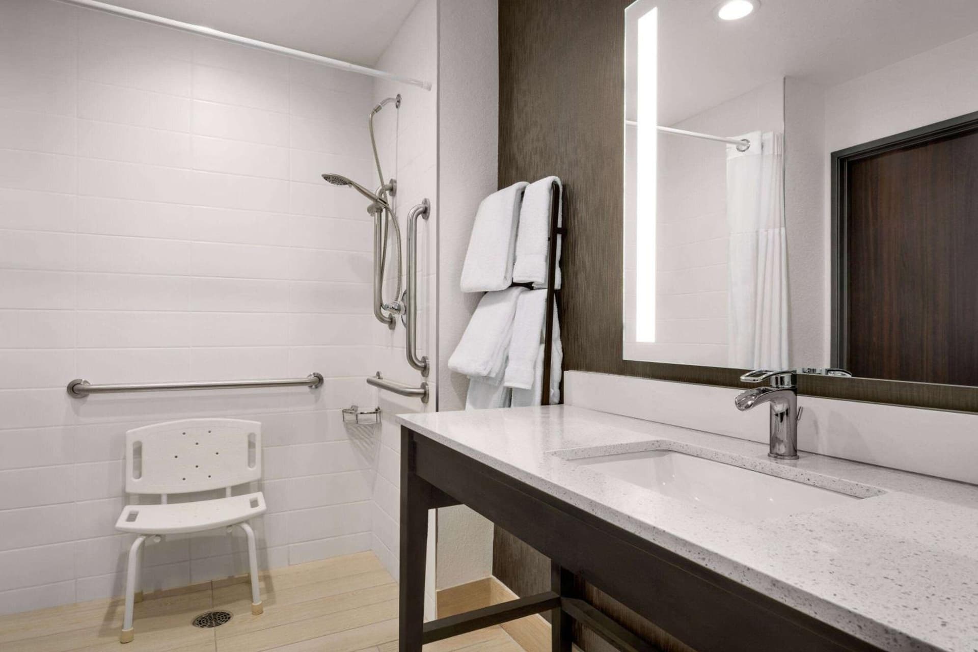 La Quinta Inn & Suites by Wyndham Denver Parker gallery photo in Parker, CO — image 35