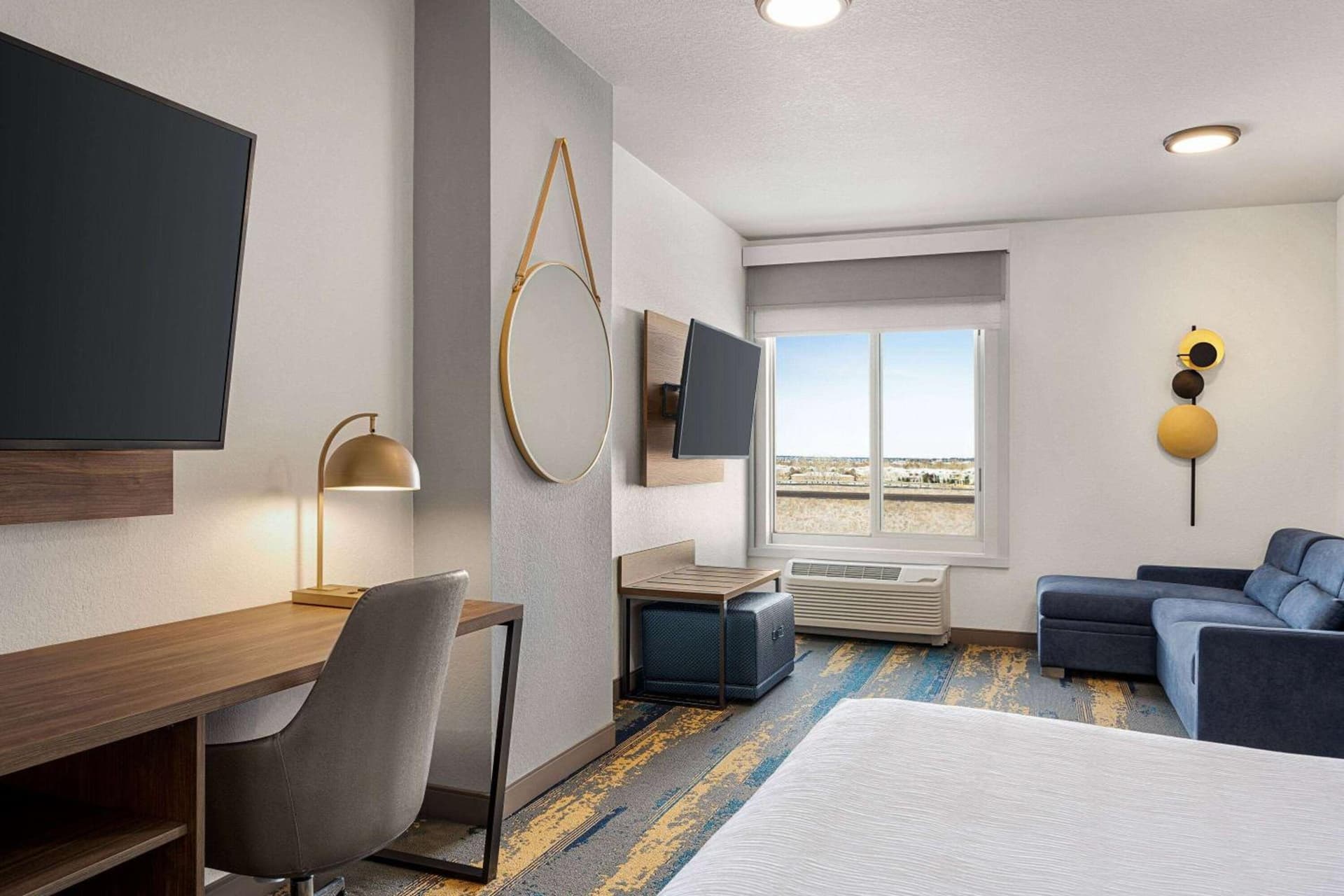 La Quinta Inn & Suites by Wyndham Denver Parker property views in Parker, CO — gallery photo 3