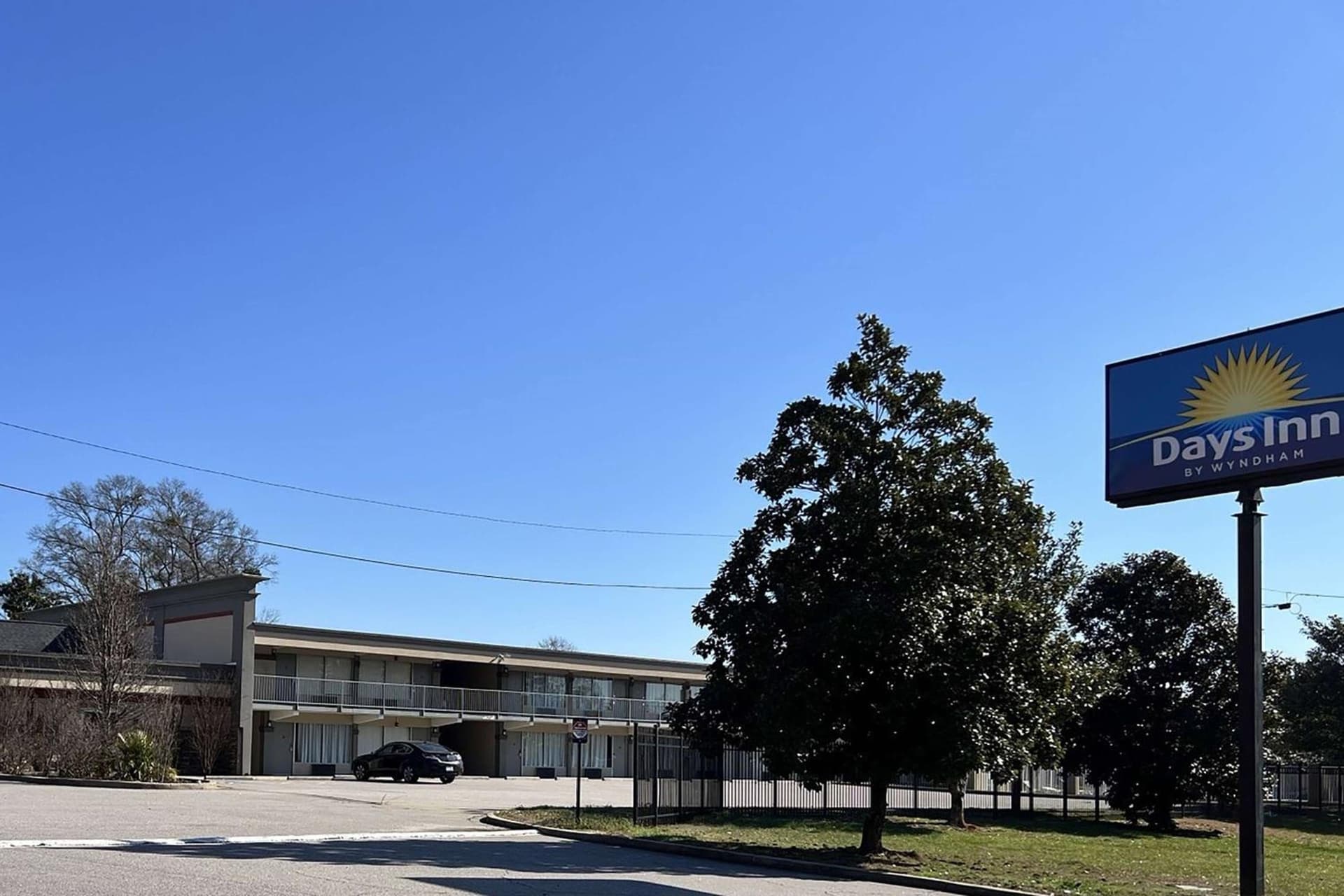 Days Inn by Wyndham Monroe NC property views in Monroe, NC — gallery photo 3