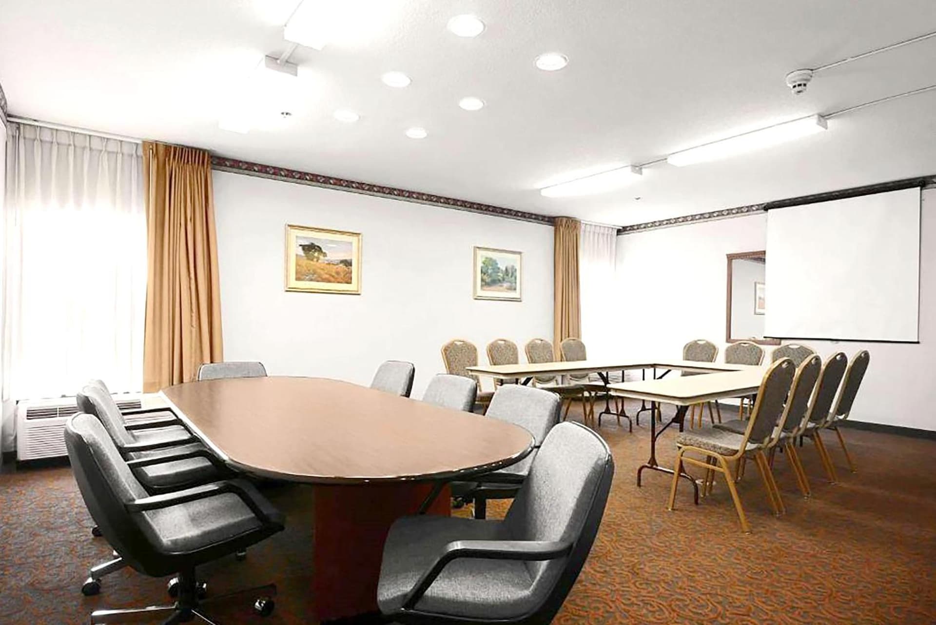 Coratel Inn & Suites by Jasper New Braunfels IH-35 EXT 189 gallery photo in New Braunfels, TX — image 27