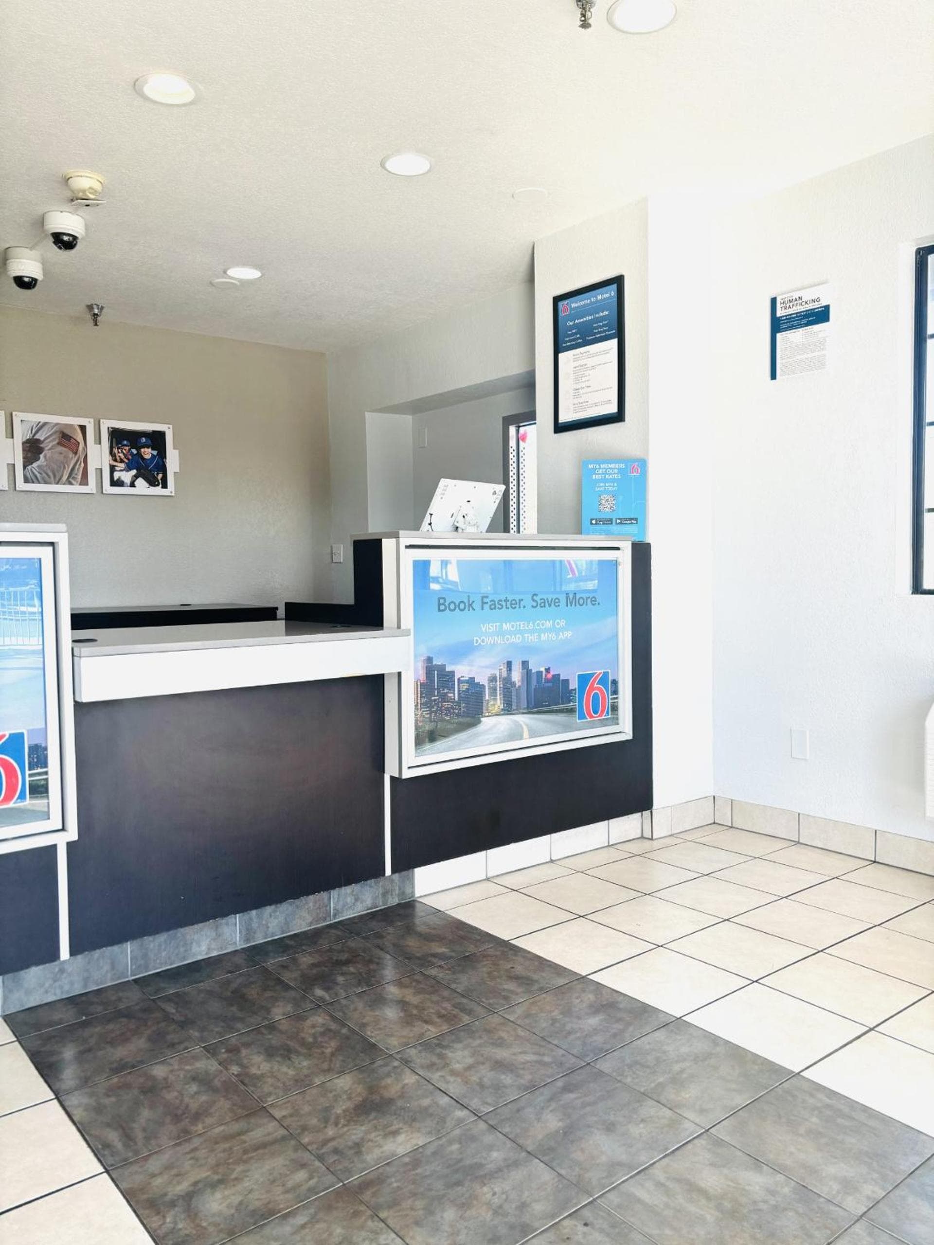 Motel 6-Santa Ana, CA gallery photo in Santa Ana, CA — image 61