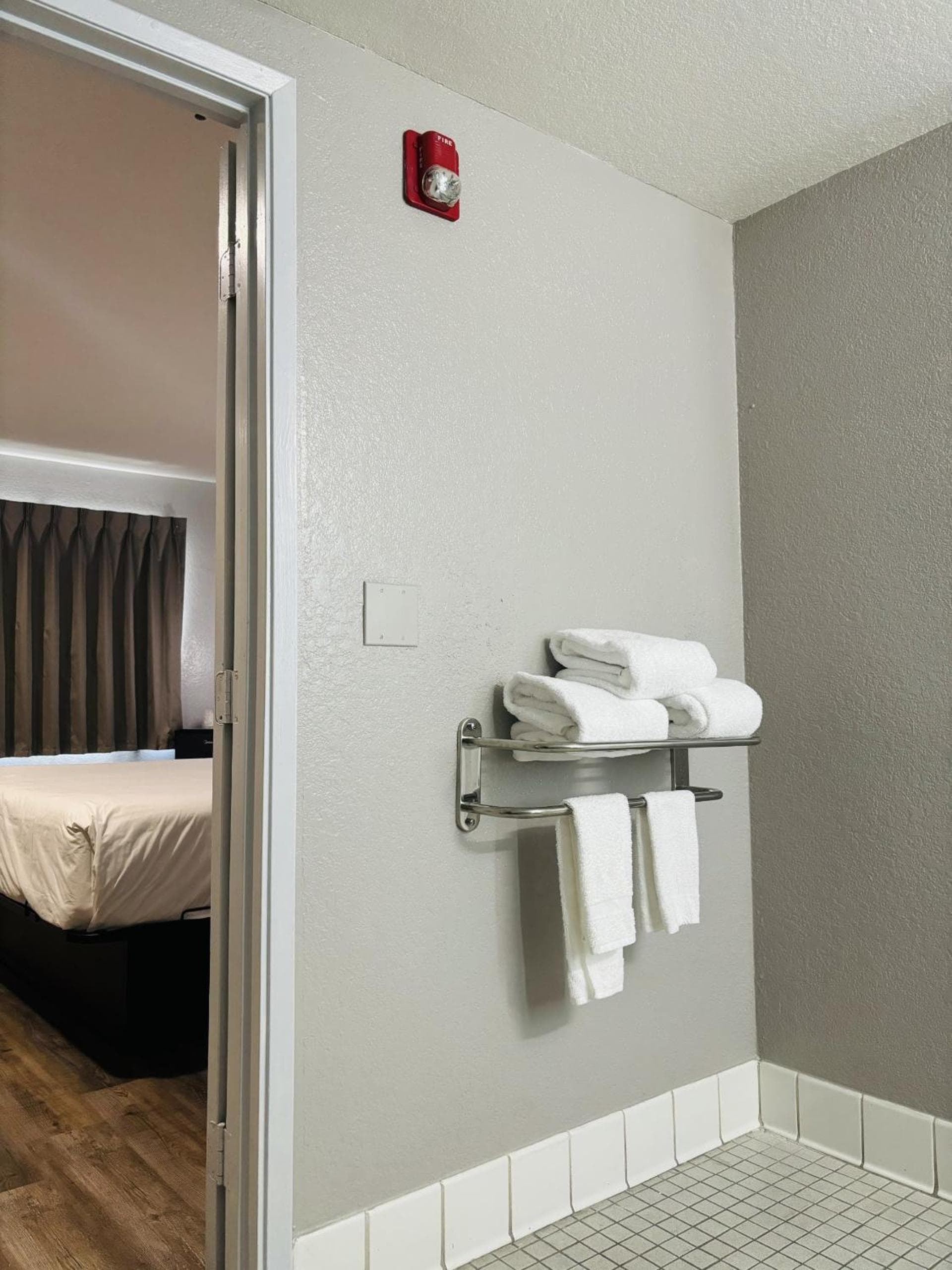 Motel 6-Santa Ana, CA gallery photo in Santa Ana, CA — image 74