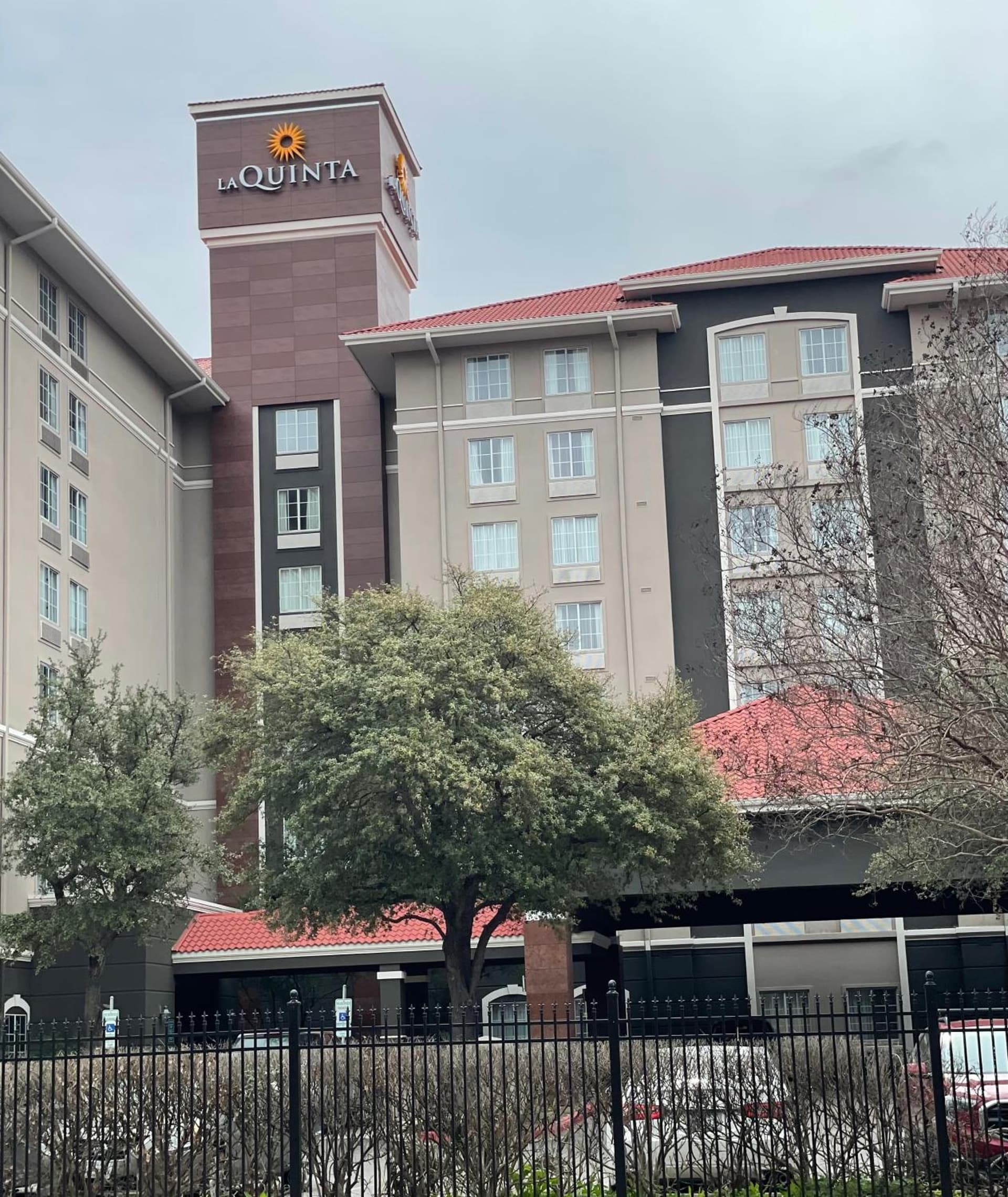 La Quinta by Wyndham San Antonio Airport gallery photo in San Antonio, TX — image 12