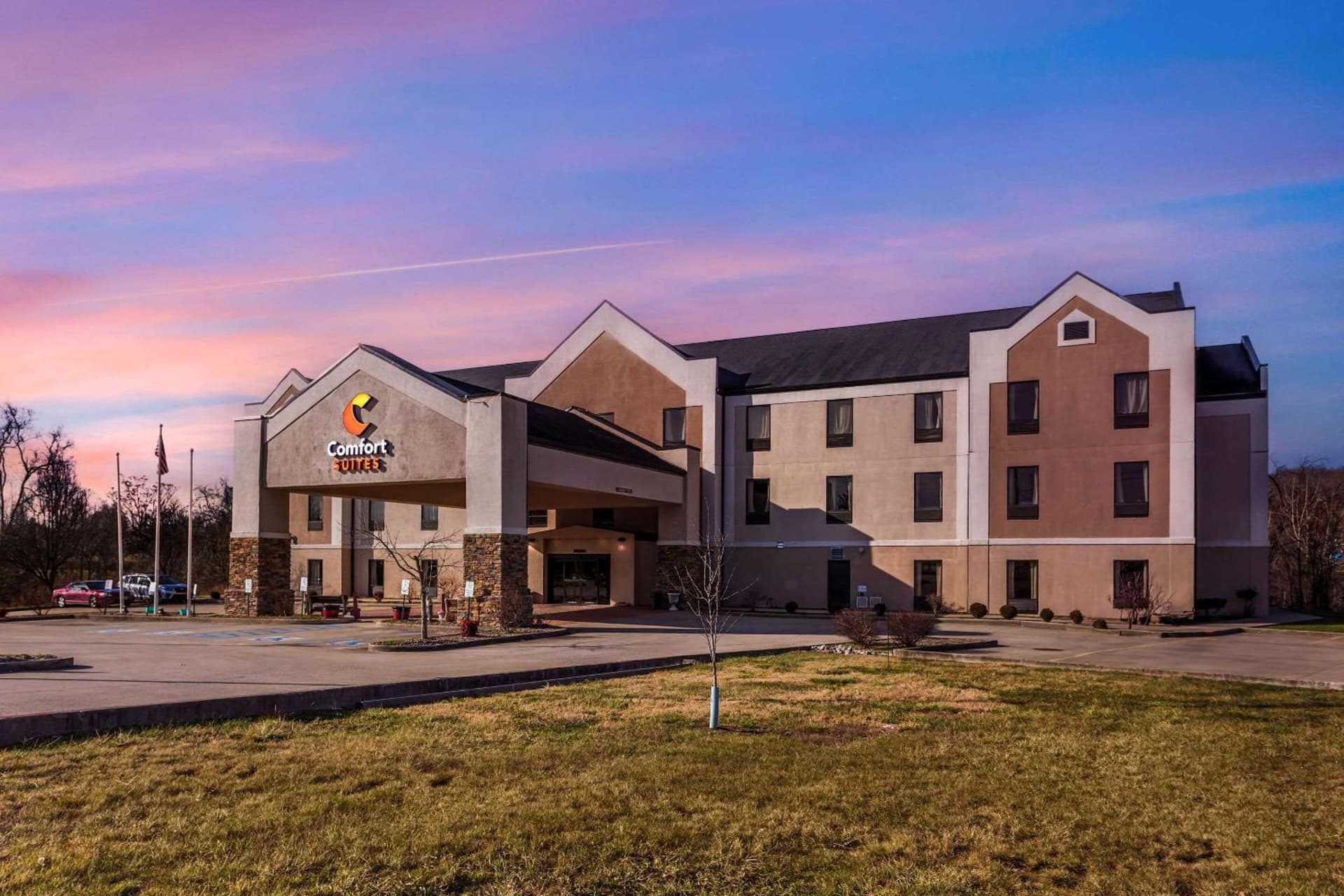 Comfort Suites South Point - Huntington property views in Burlington, OH — gallery photo 3