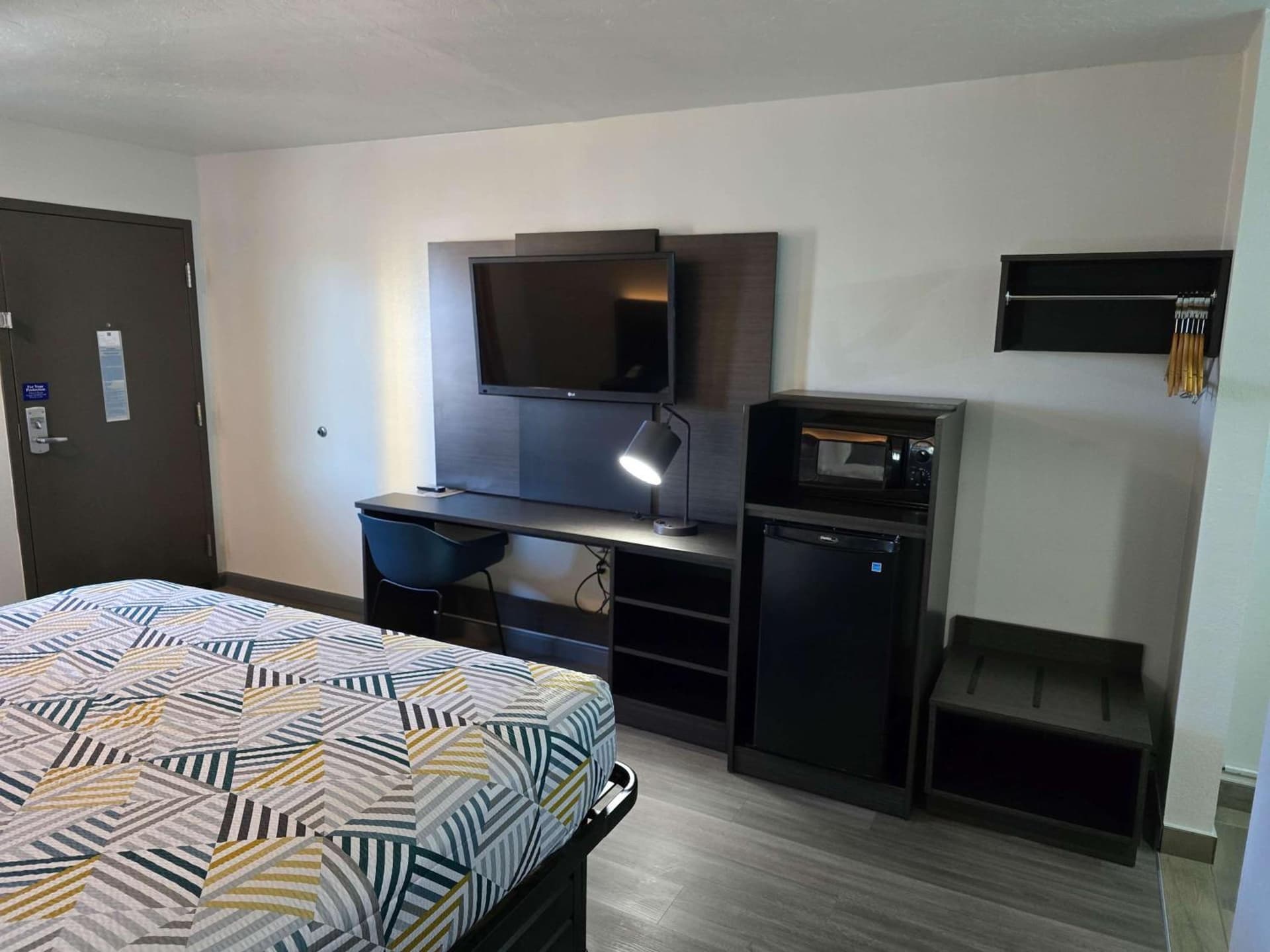 Motel 6 Oklahoma City OK Frontier City gallery photo in Edmond, OK — image 21