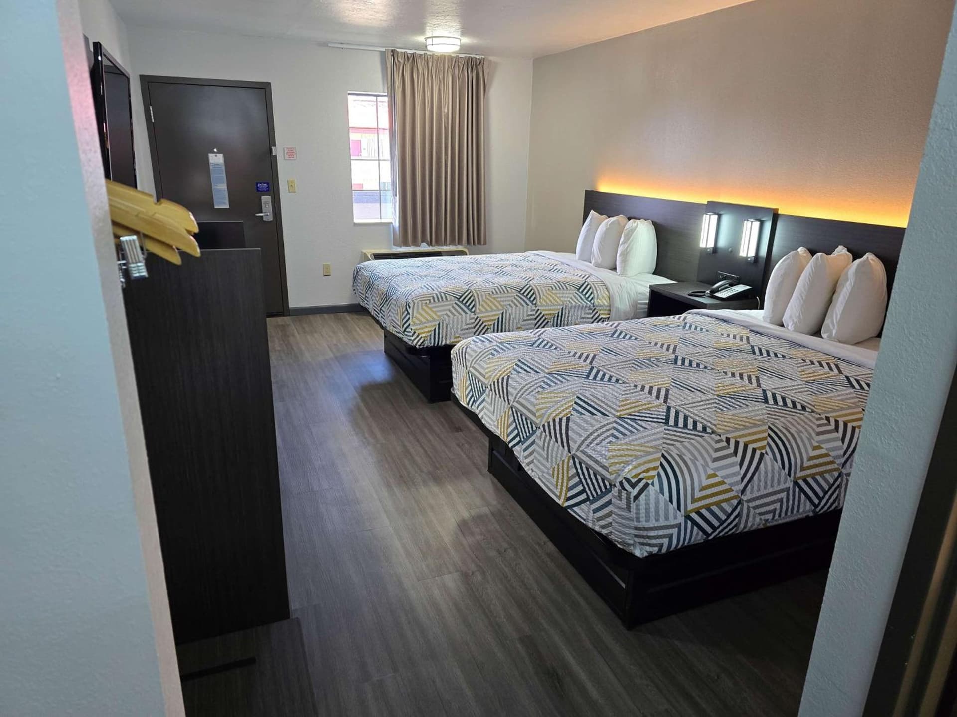 Motel 6 Oklahoma City OK Frontier City gallery photo in Edmond, OK — image 12