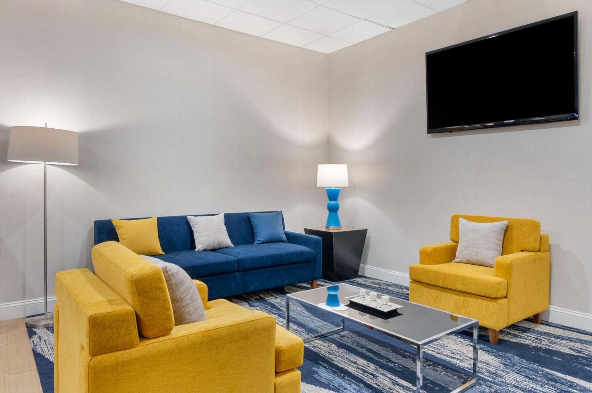 Comfort Inn & Suites Danbury-Bethel gallery photo in Danbury, CT — image 22