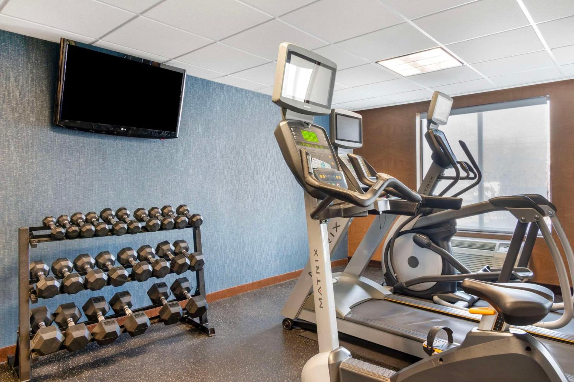 Comfort Inn & Suites Danbury-Bethel gallery photo in Danbury, CT — image 49
