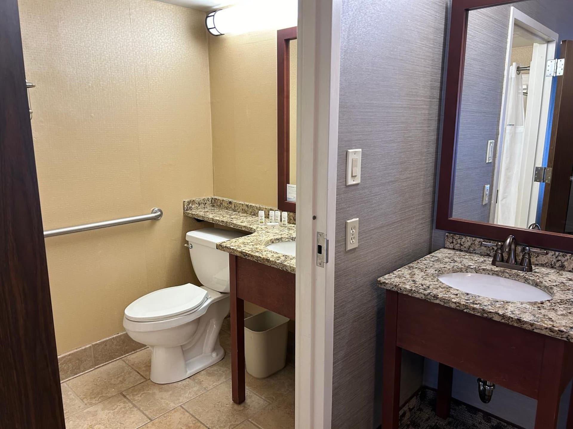 Ramada Plaza by Wyndham Portland gallery photo in Portland, ME — image 70