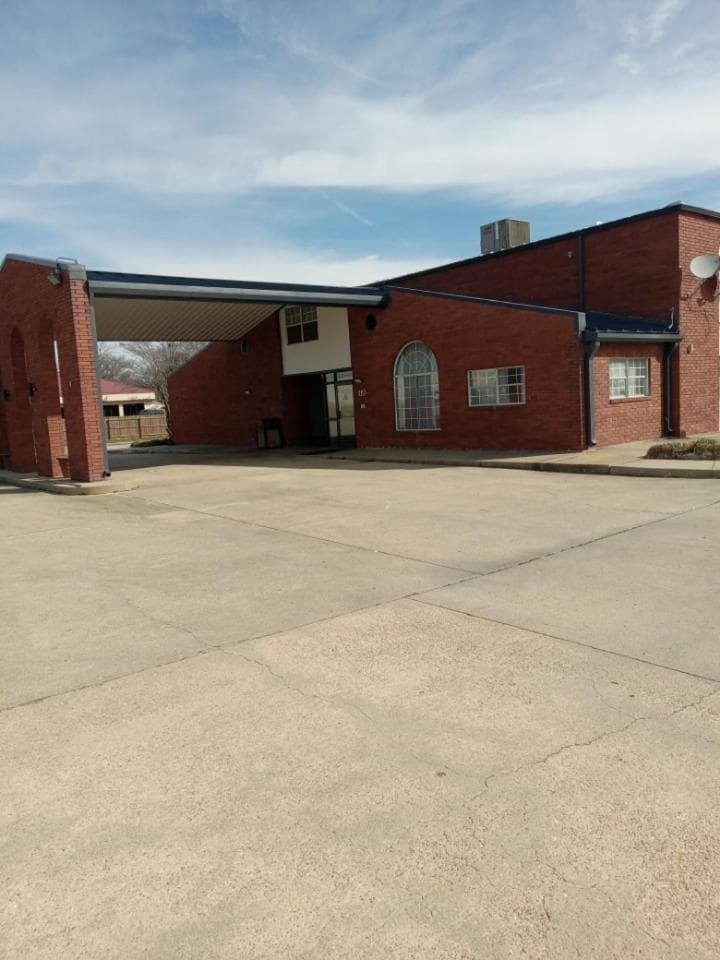 Econo lodge Kennett featured exterior or lobby in Kennett, MO — similar hotel