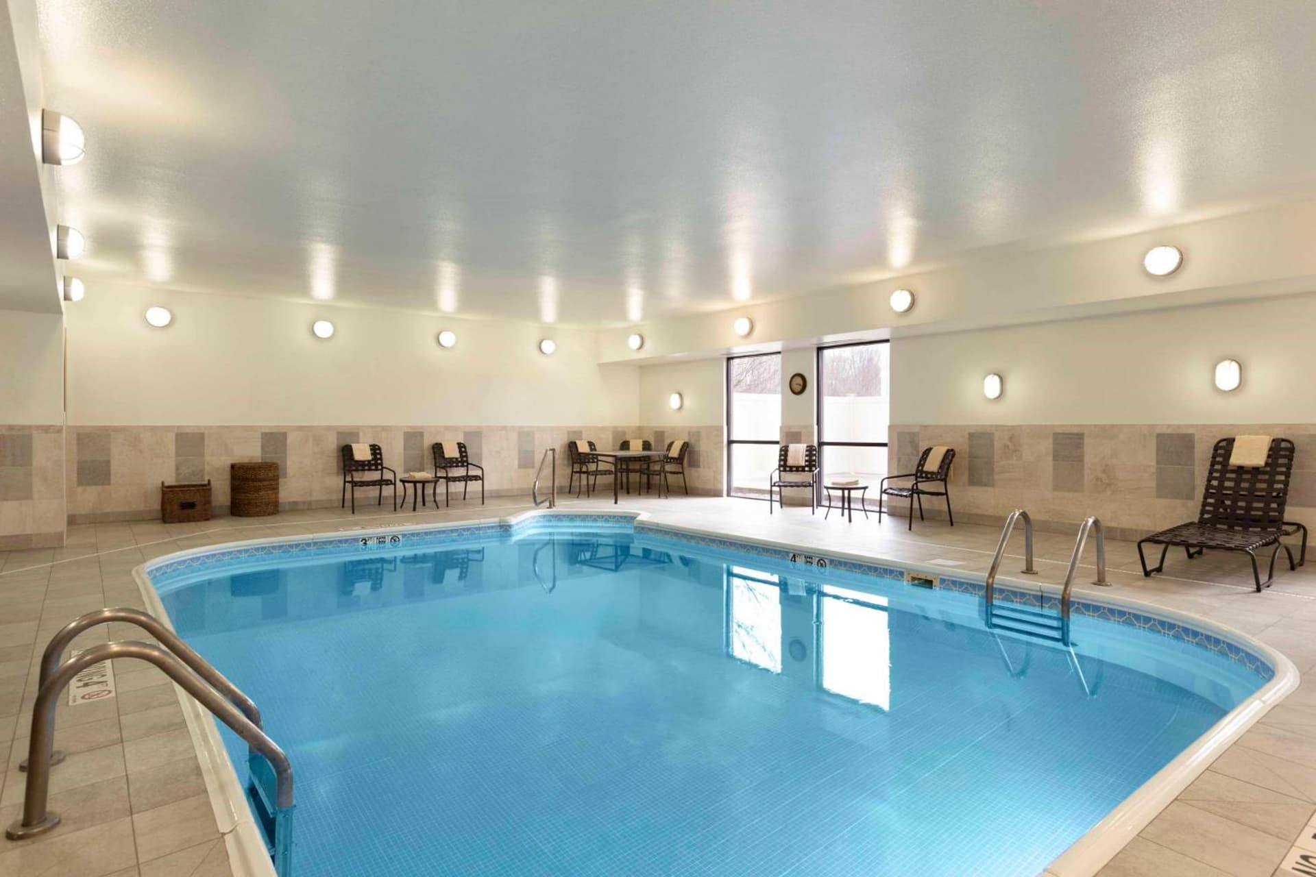 Hampton Inn Youngstown/Boardman gallery photo in Poland, OH — image 17