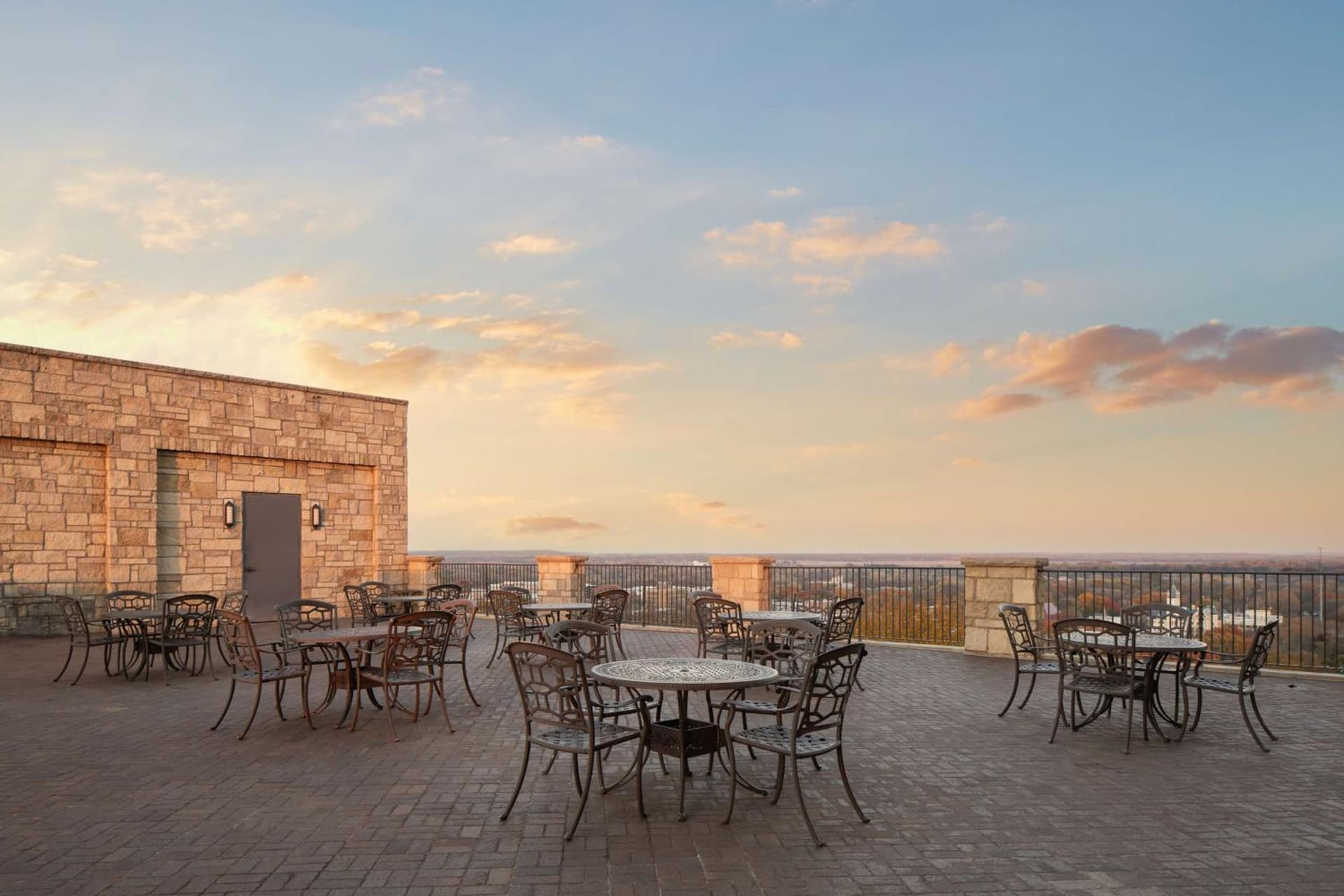The Oread Lawrence, Tapestry Collection by Hilton gallery photo in Lawrence, KS — image 65