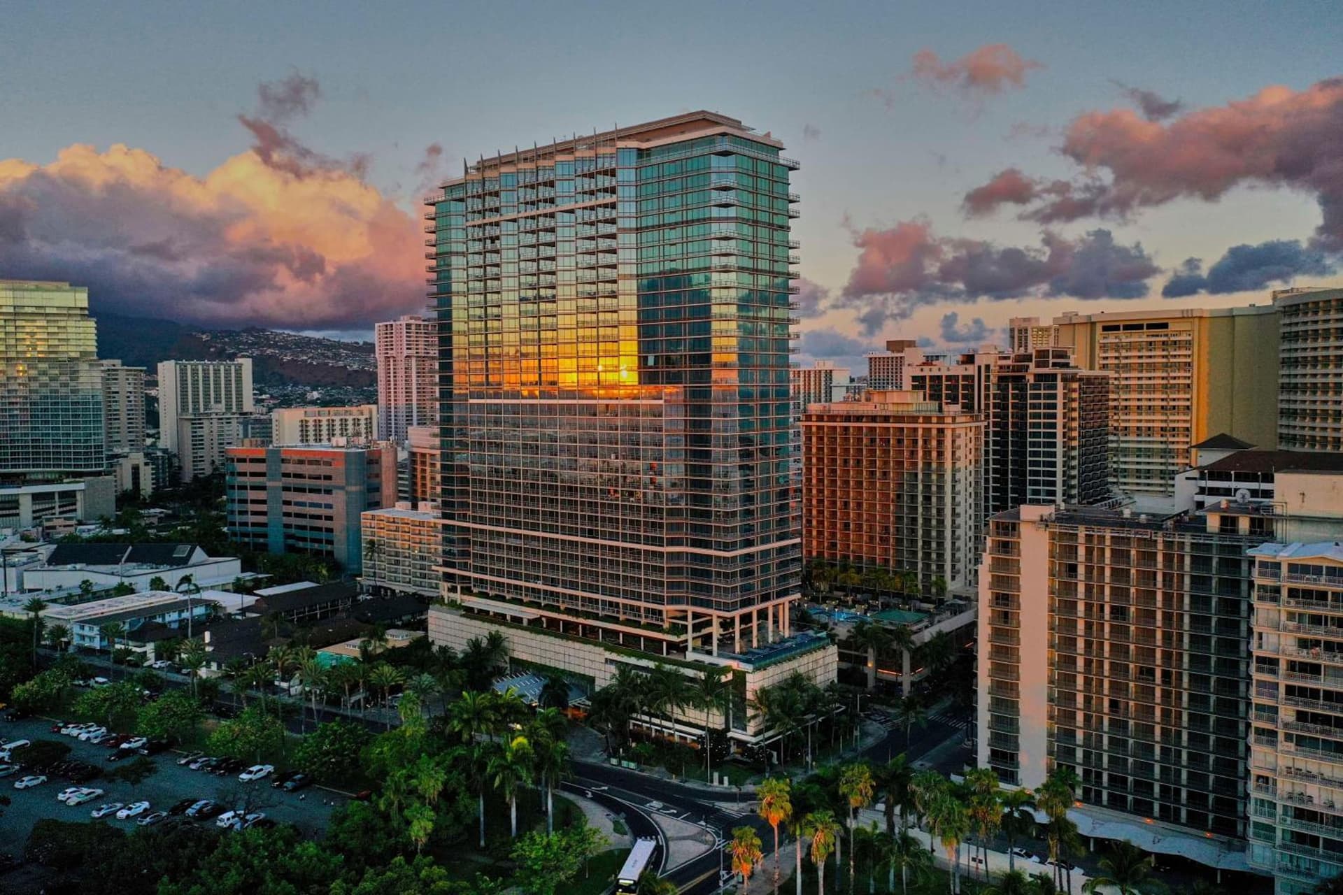 Ka Laʻi Waikiki Beach, LXR Hotels & Resorts gallery photo in Honolulu, HI — image 58