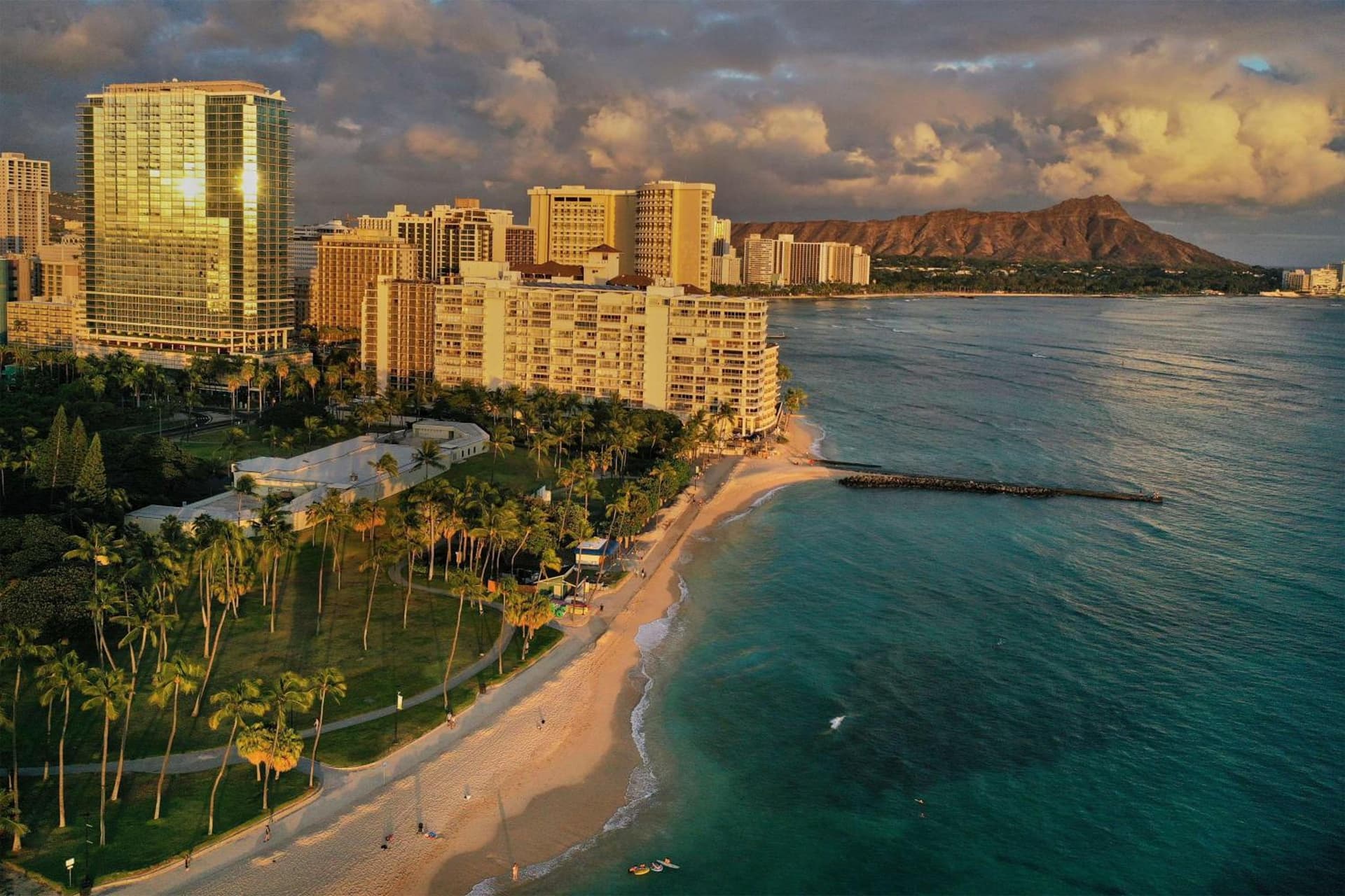 Ka Laʻi Waikiki Beach, LXR Hotels & Resorts gallery photo in Honolulu, HI — image 102