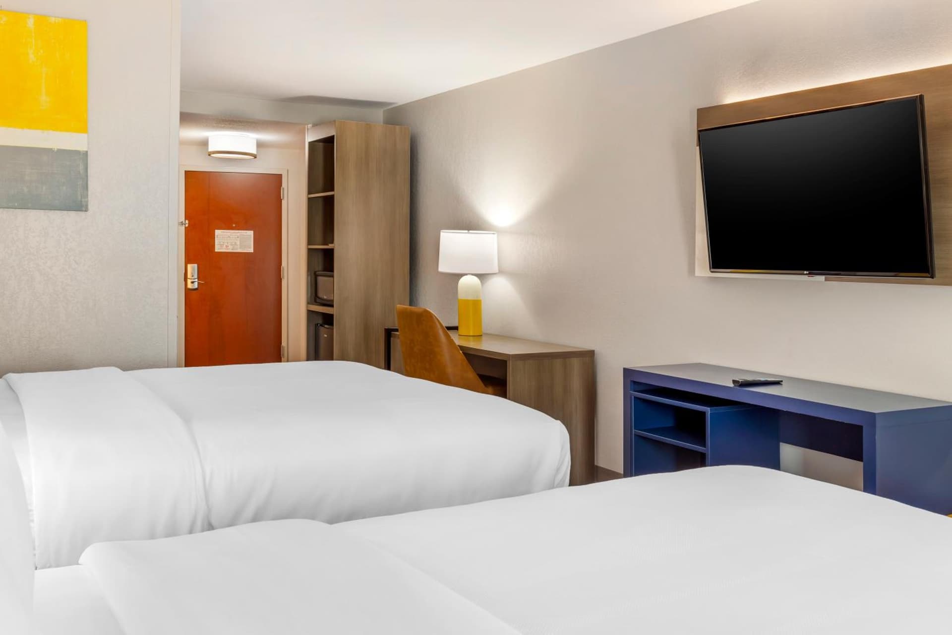 Comfort Suites Whitsett - Greensboro East gallery photo in Whitsett, NC — image 9