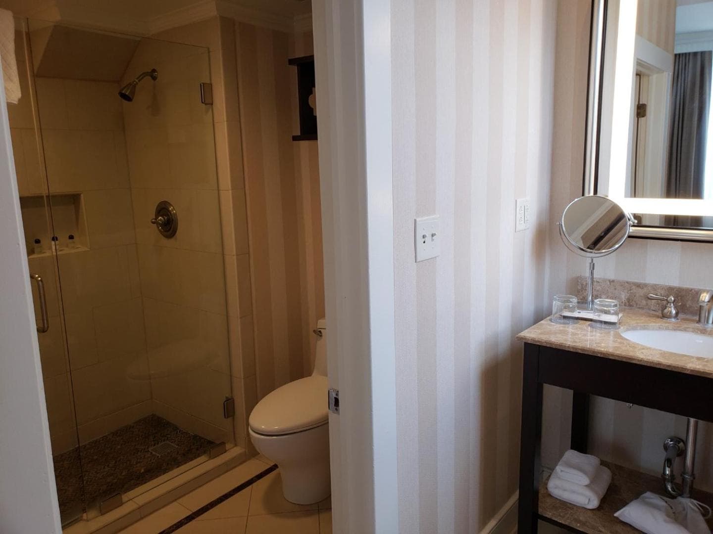 The Equinox Golf Resort & Spa gallery photo in Manchester — image 142