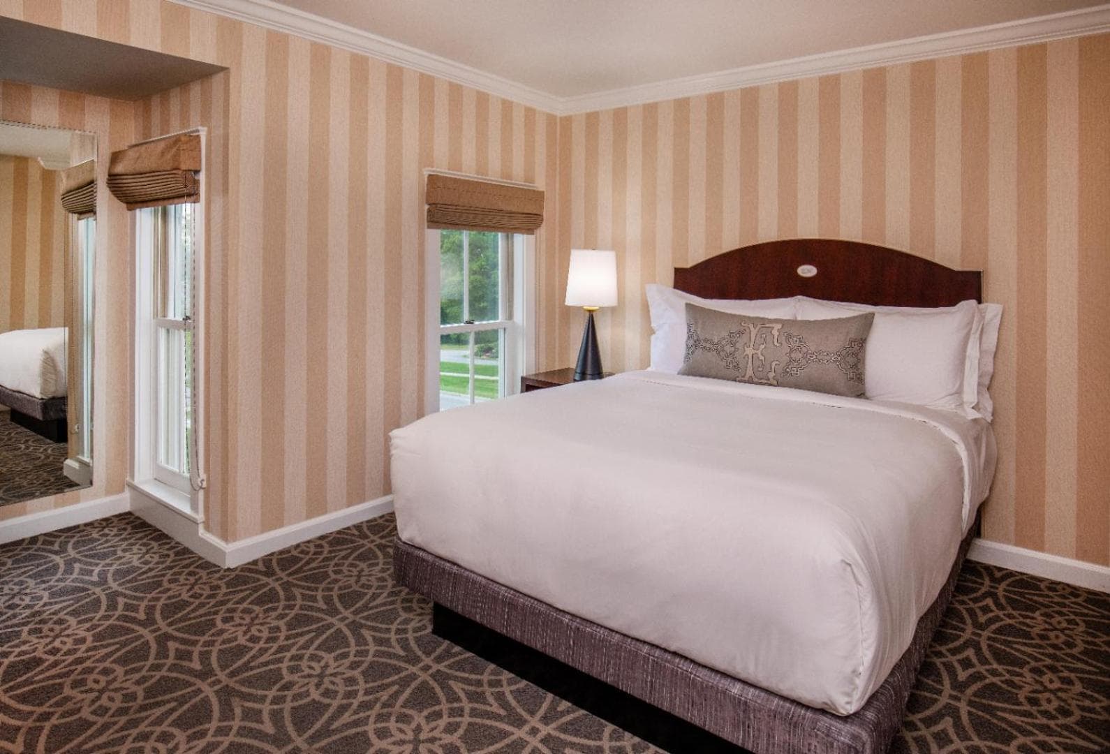 The Equinox Golf Resort & Spa gallery photo in Manchester — image 104