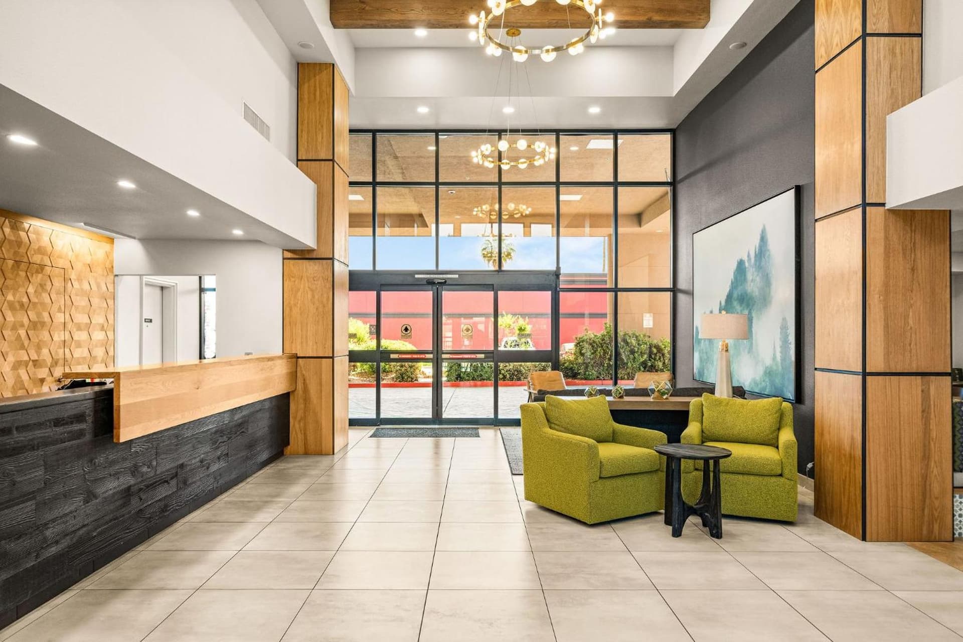 Oxford Suites Redding gallery photo in Redding, CA — image 8