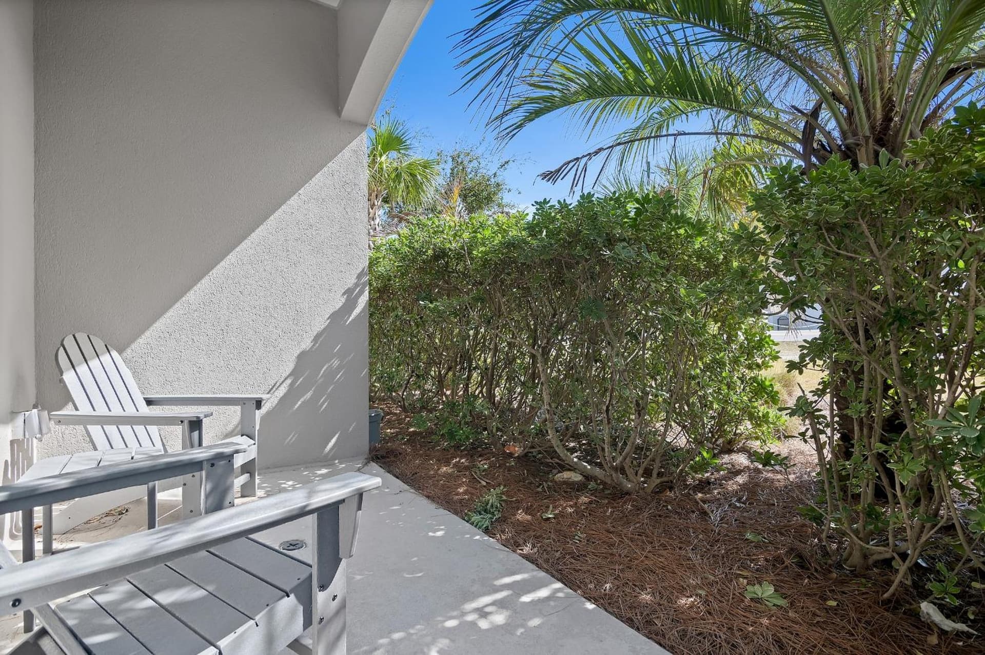 Oceanic Oasis interior in Destin, FL — gallery photo 2