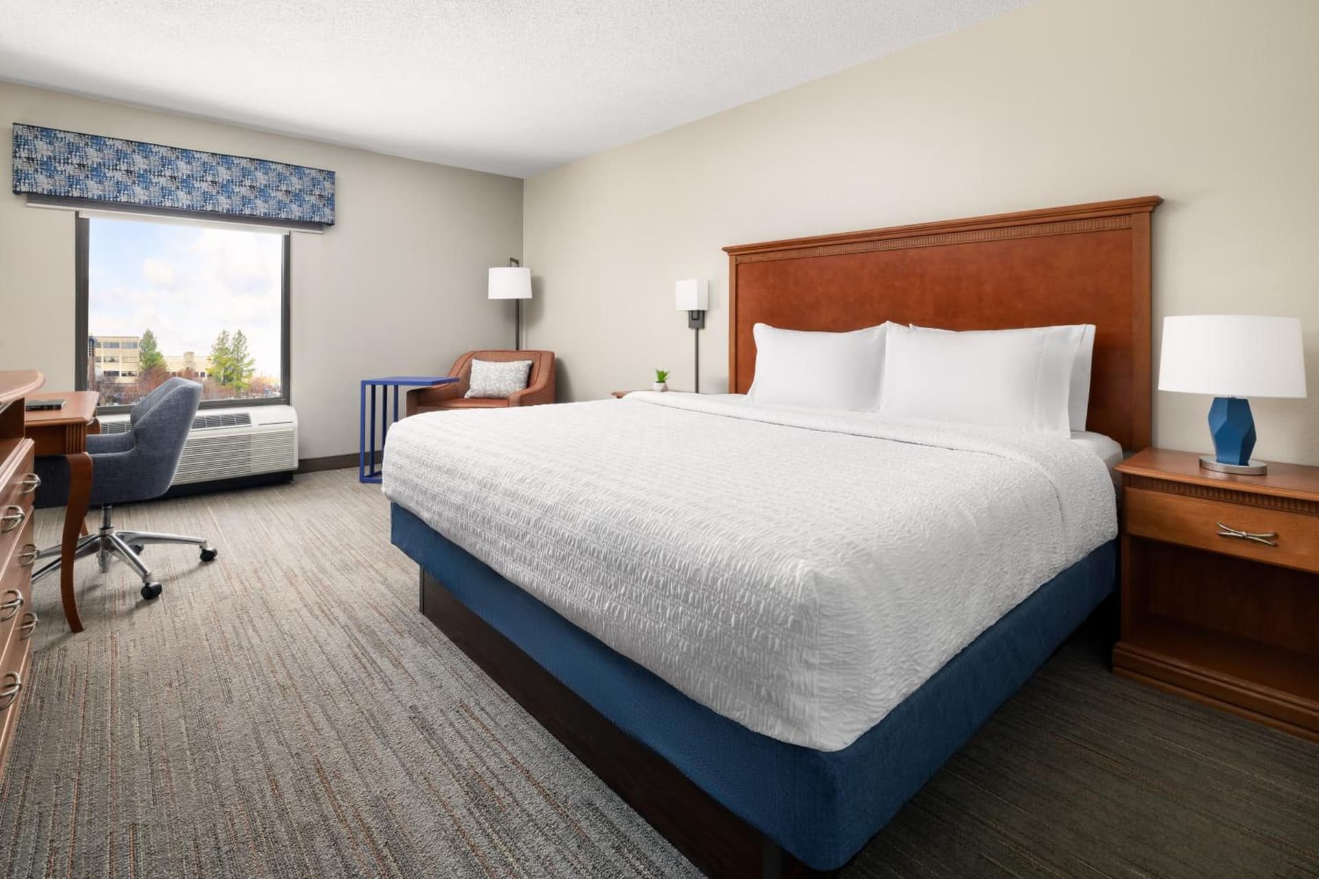 Hampton Inn Memphis-Walnut Grove/Baptist East property views in Memphis, TN — gallery photo 3