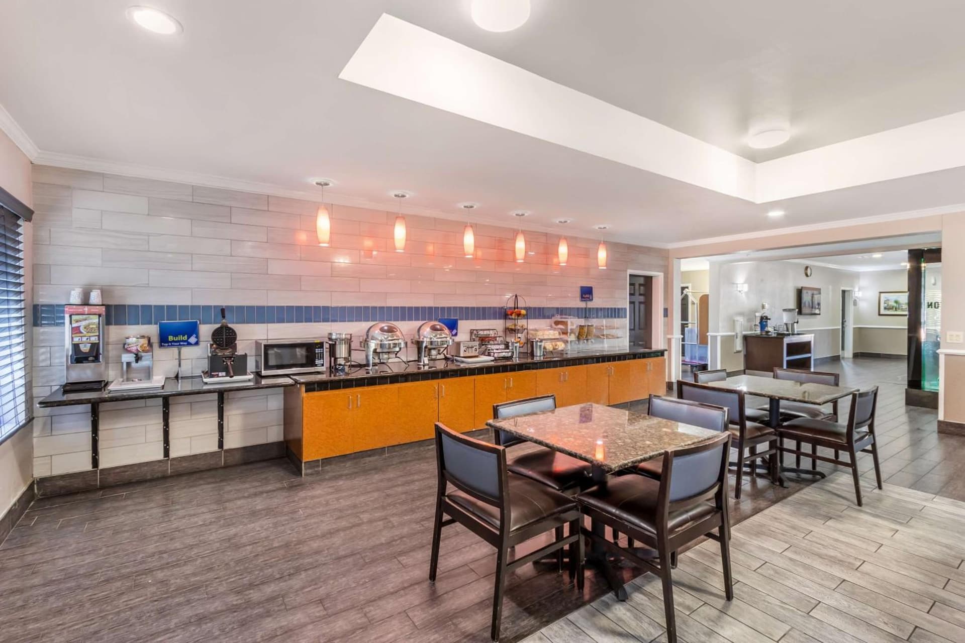 Comfort Inn & Suites North Charleston - Northwoods gallery photo in Charleston, SC — image 42