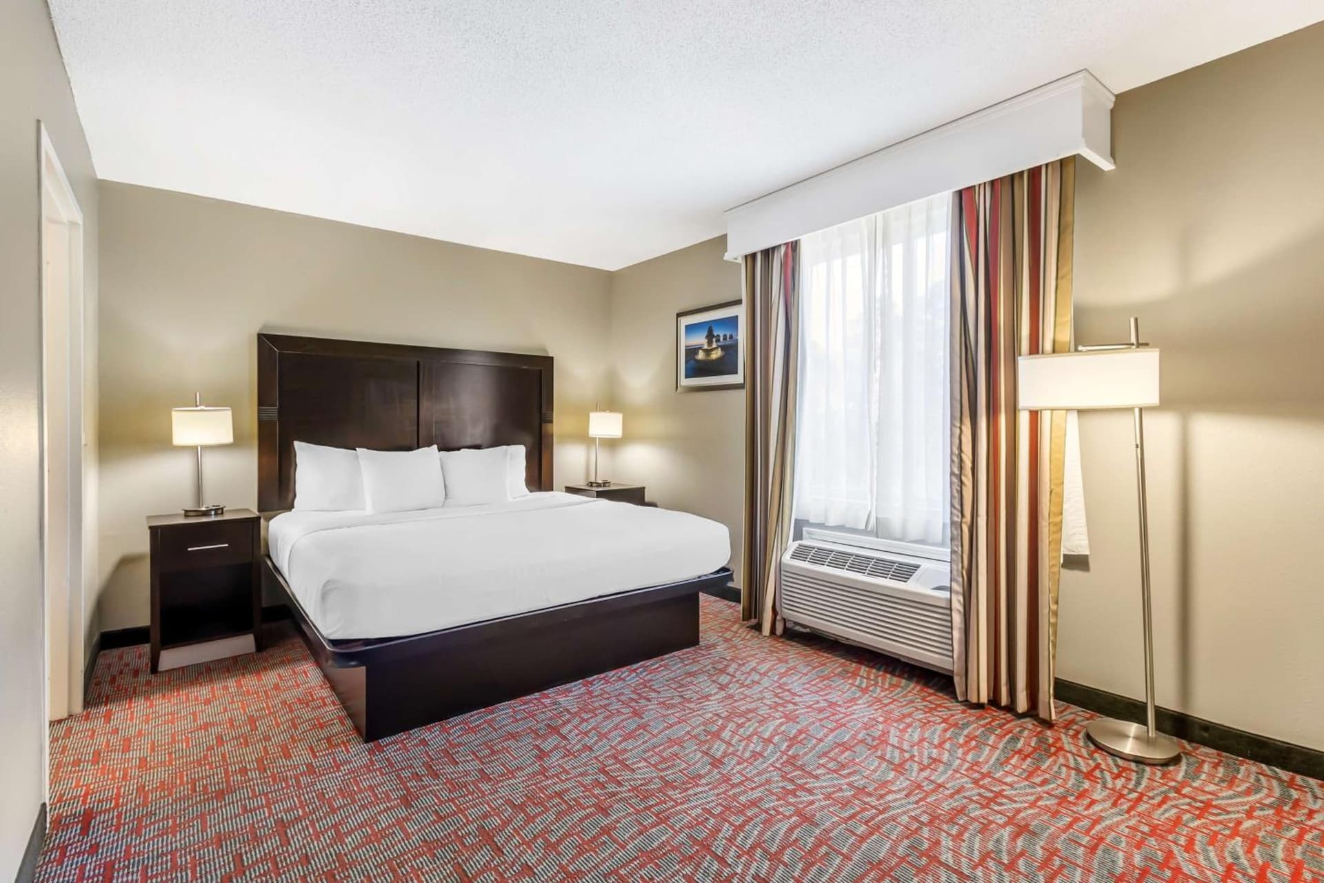 Comfort Inn & Suites North Charleston - Northwoods gallery photo in Charleston, SC — image 17